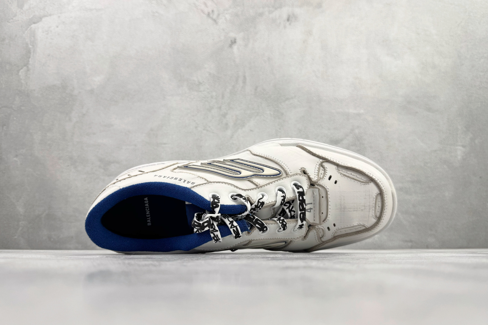 390 全新工厂开发 Balenciaga巴黎世家 Hamptons Worn-Out 白蓝 841765WCURB9141