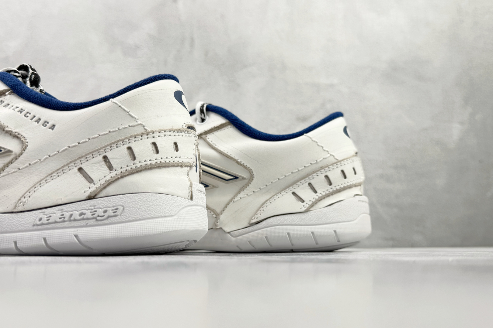 390 全新工厂开发 Balenciaga巴黎世家 Hamptons Worn-Out 白蓝 841765WCURB9141