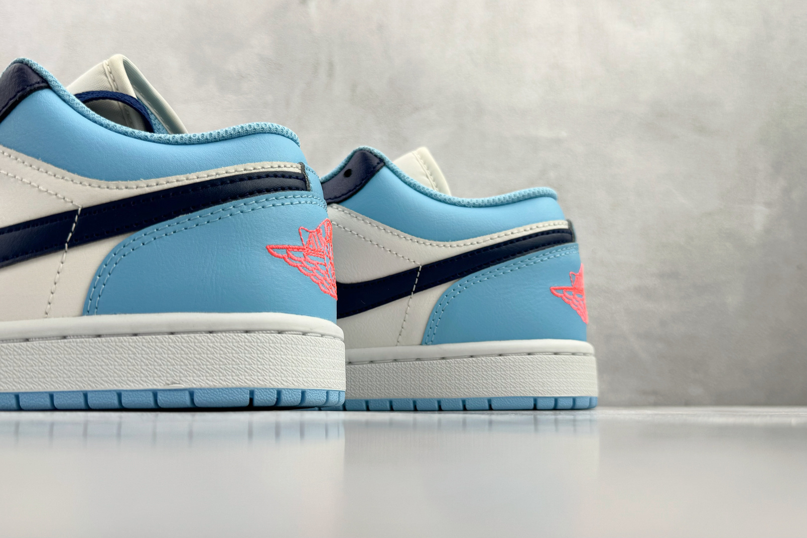 240 Jordan Air Jordan 1 Low 白蓝 553558-149