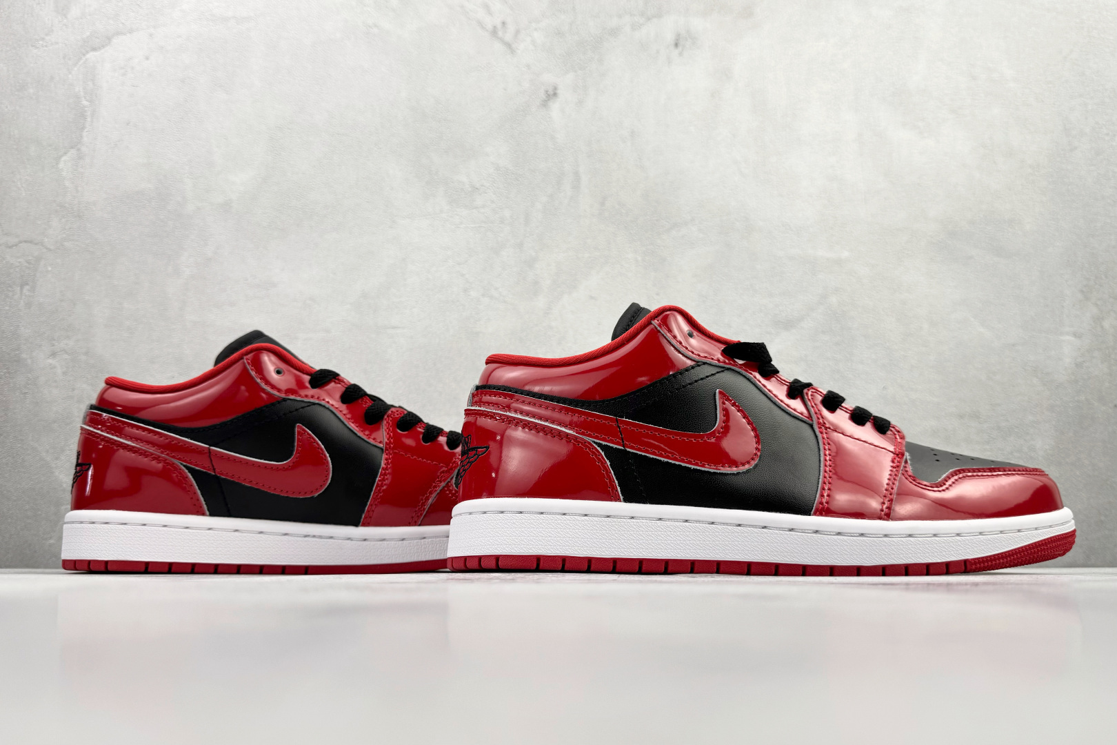 240 Jordan Air Jordan 1 Low SE 黑红 553558-006