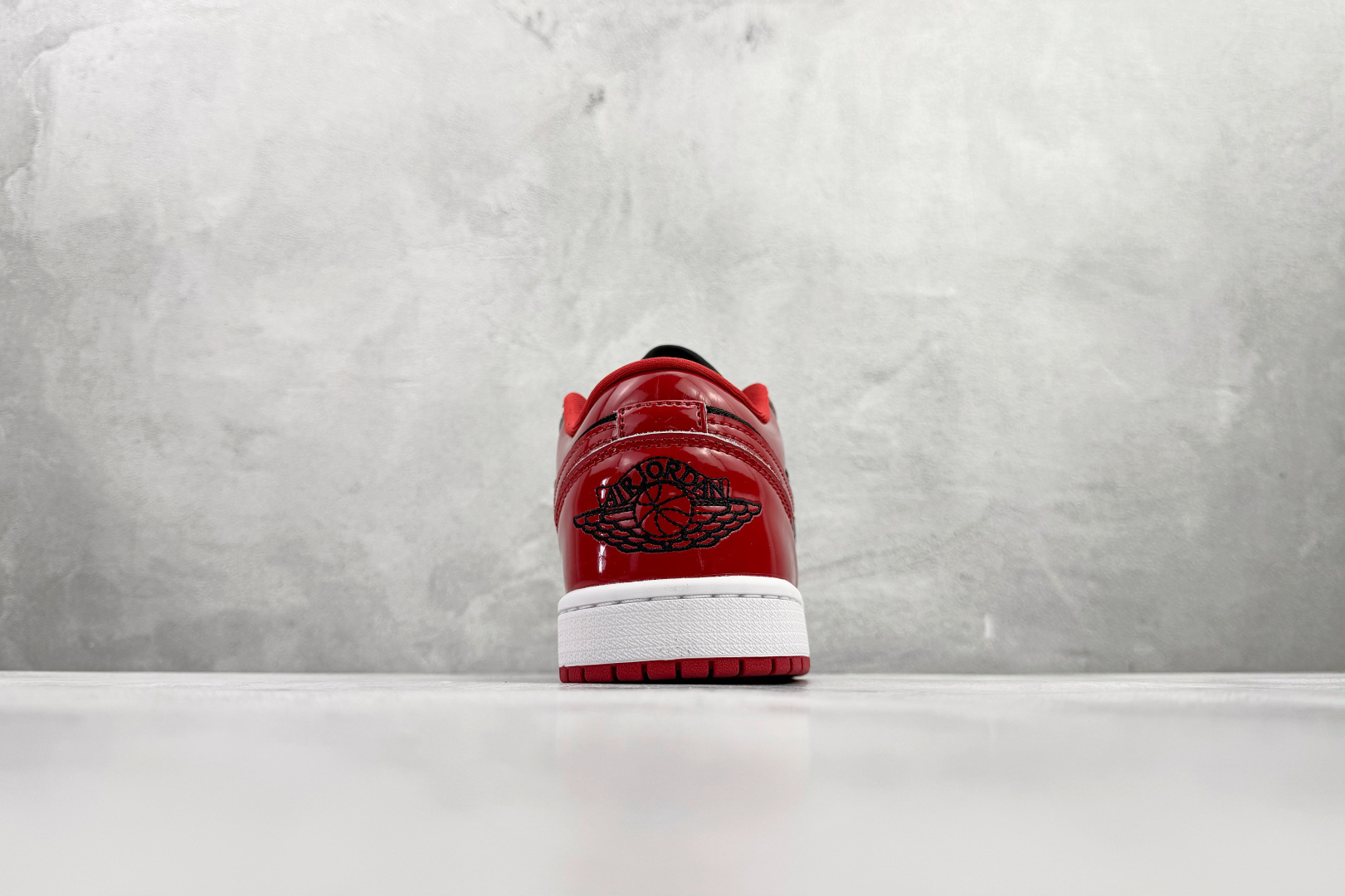 240 Jordan Air Jordan 1 Low SE 黑红 553558-006