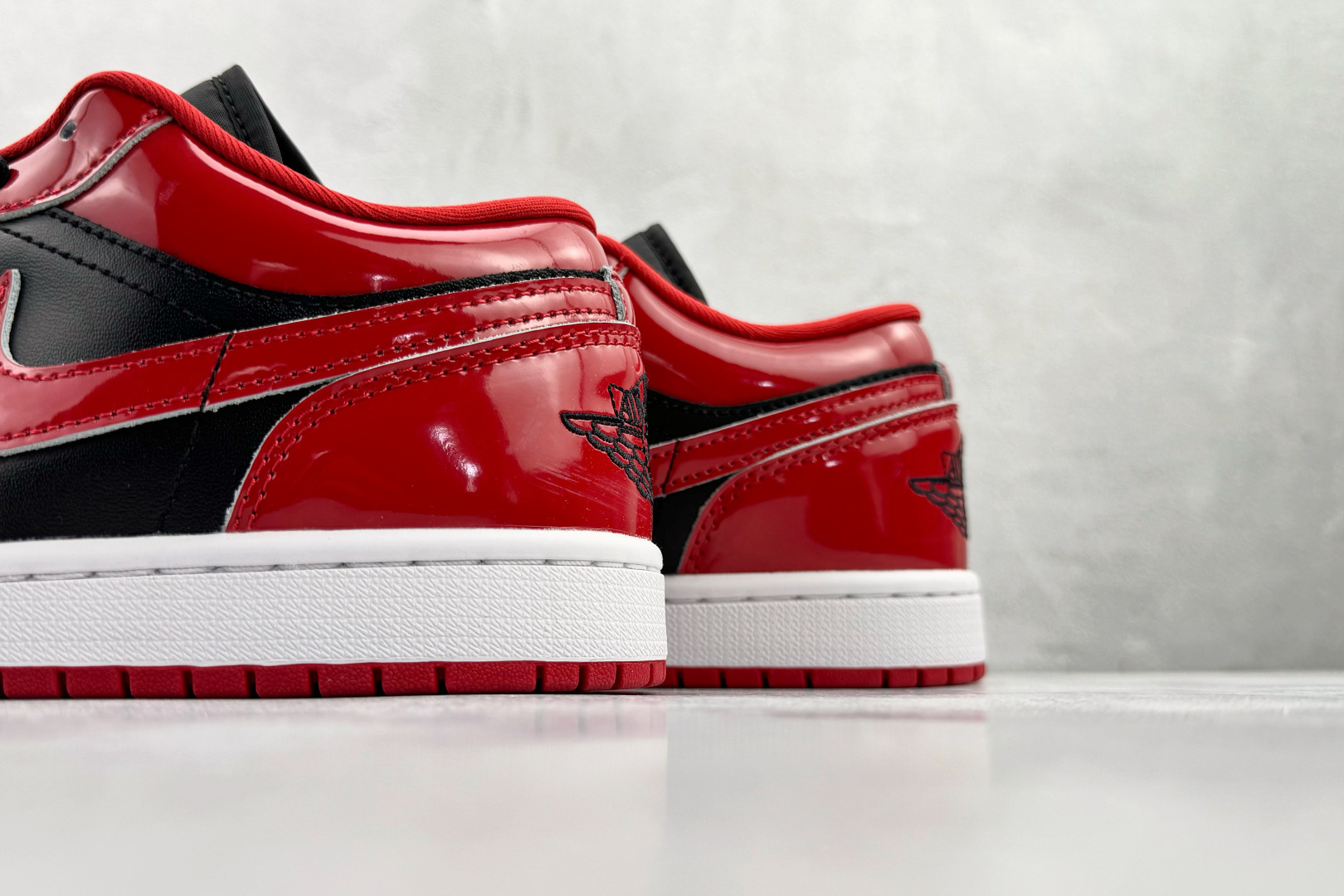 240 Jordan Air Jordan 1 Low SE 黑红 553558-006