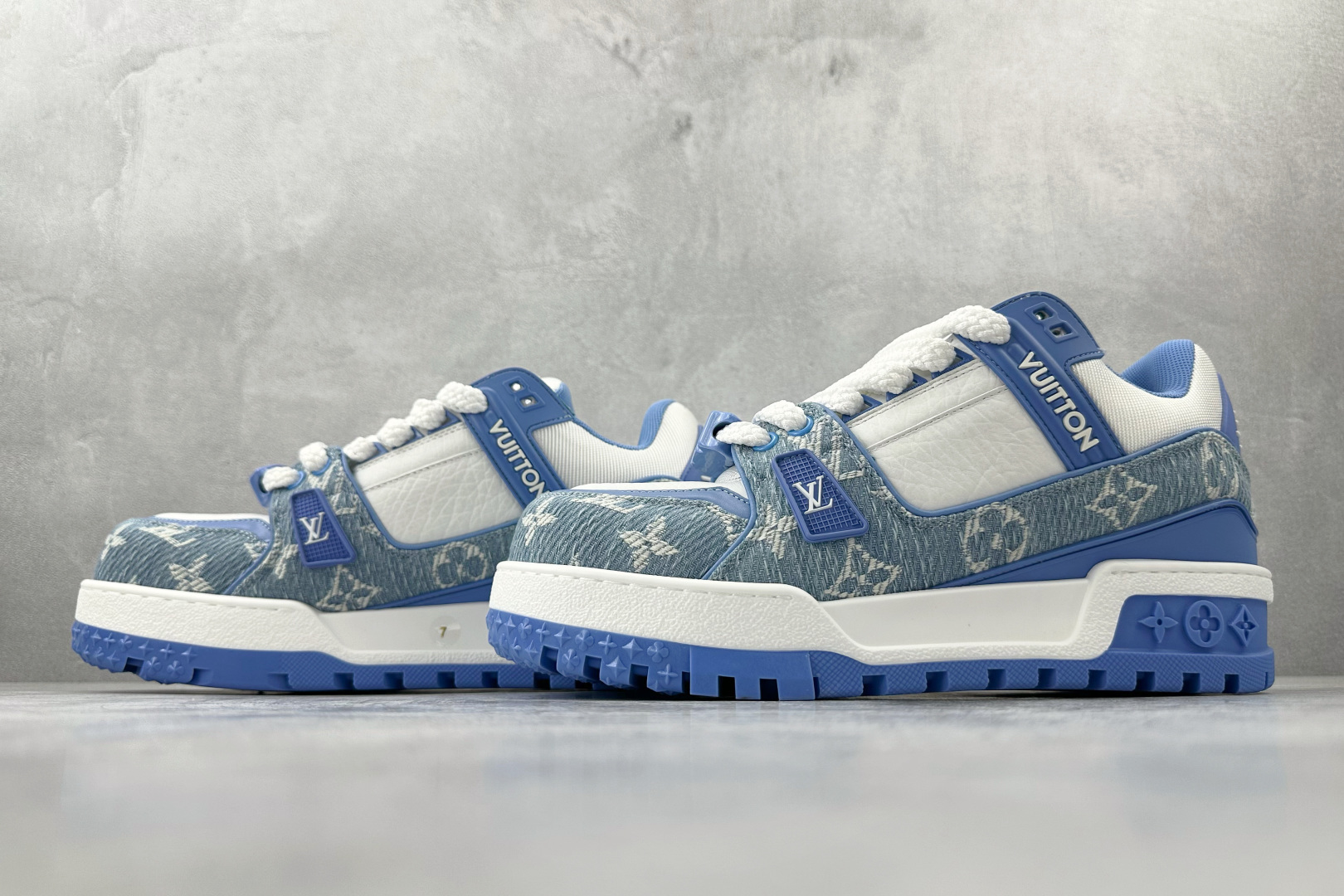 480 LOUIS VUITTTrainer Maxi 小胖丁 蓝白 1ACWHU