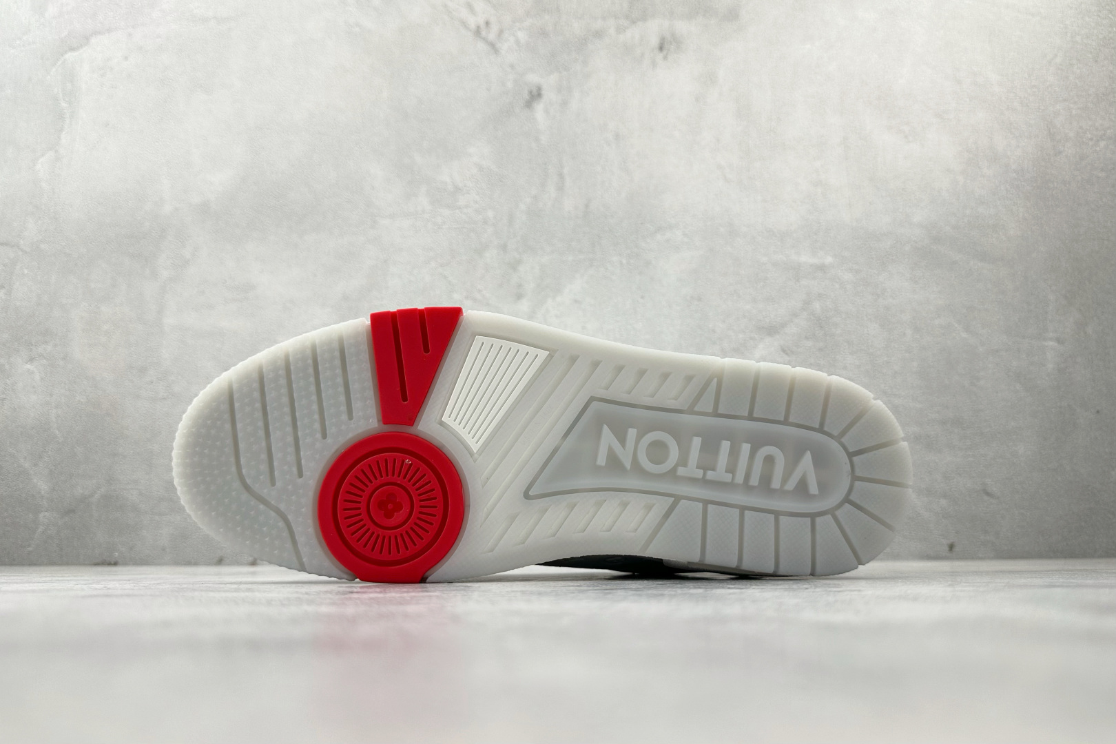 430 LOUIS VUITTTrainer 白蓝黄 上海邮轮限定 1AHPJS