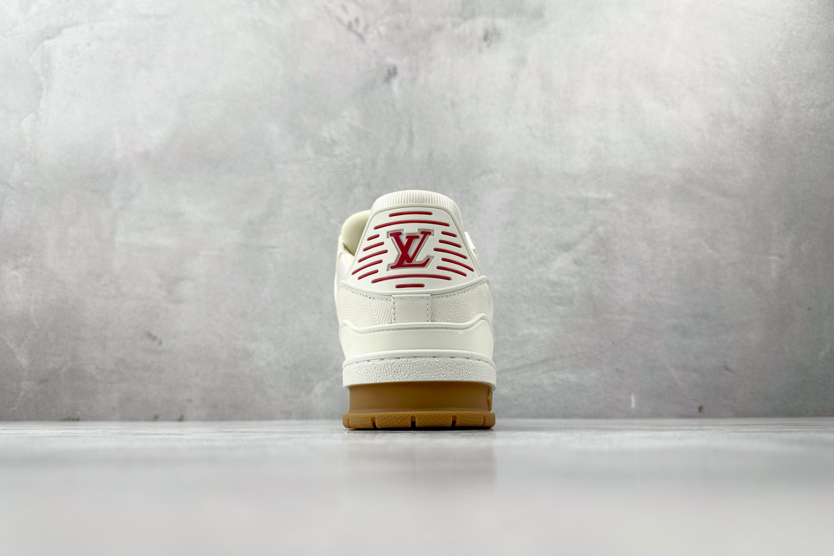 430 LOUIS VUITTTrainer 白色 全新压花 1AHTS7