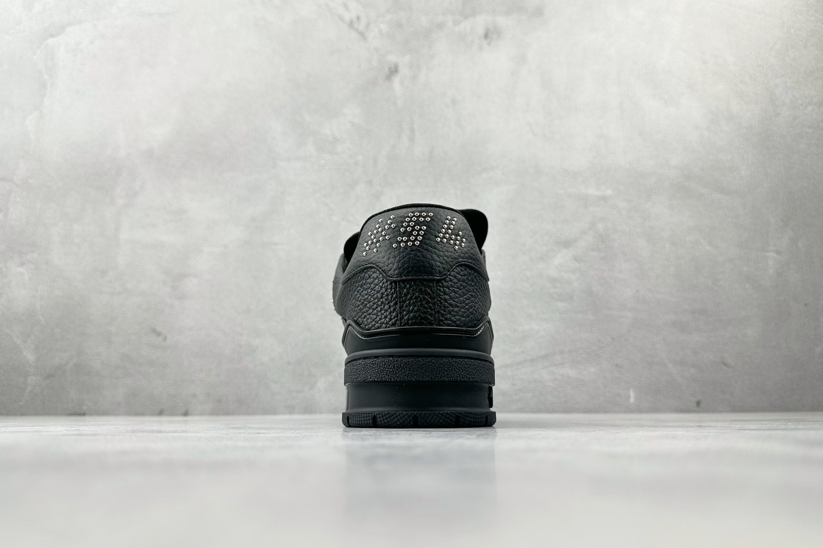 430 LOUIS VUITTTrainer 黑色 全新压花 1ADDCF