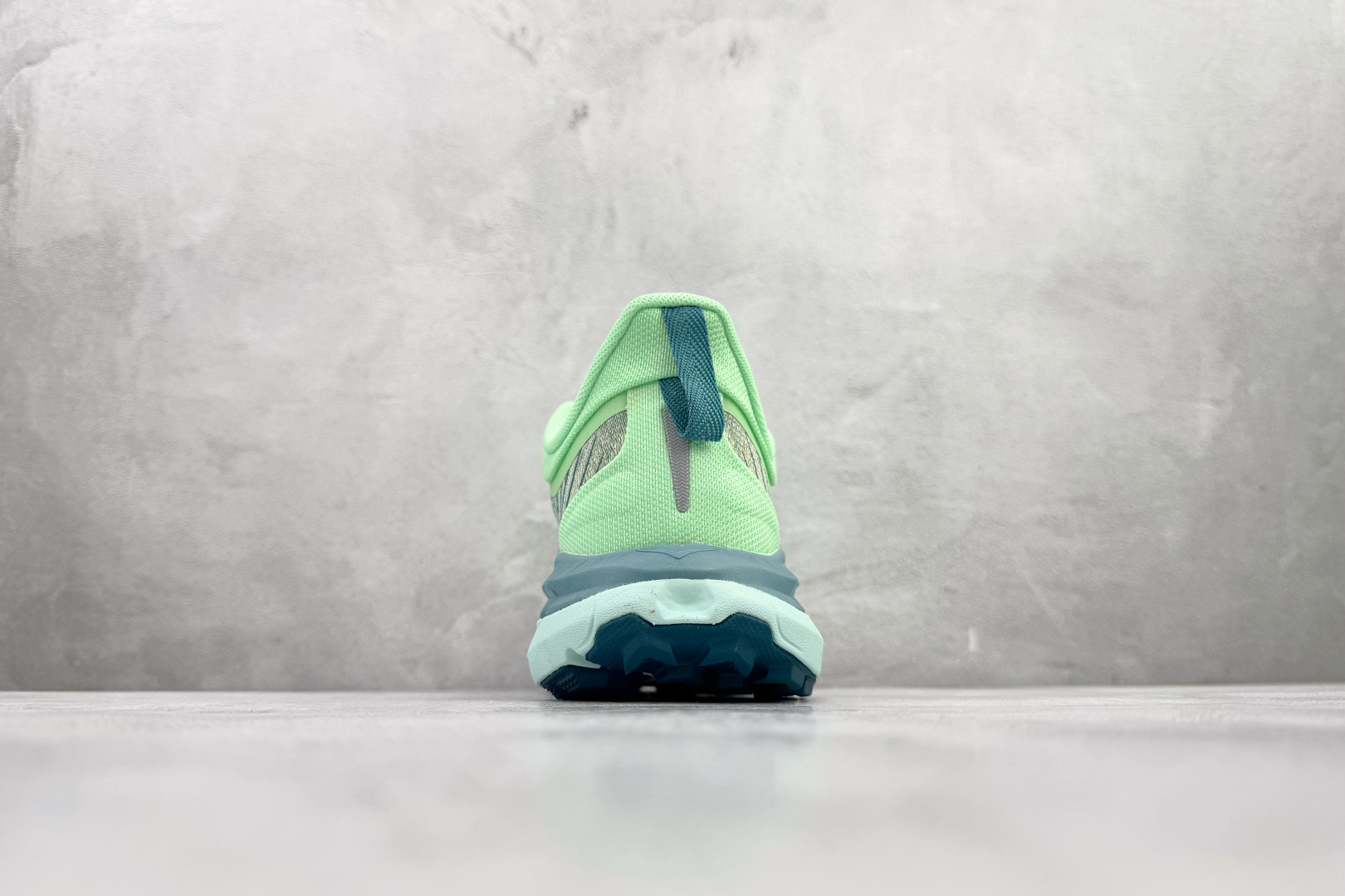 200 平台专供 HOKA ONE ONE Mafate Speed 4 青柠海雾蓝 1131056-LGOM