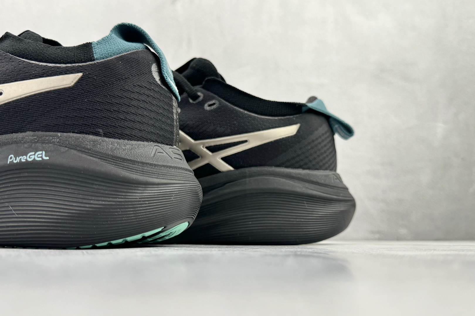 190 Asics GEL-NIMBUS 27 黑蓝 1011C093-001