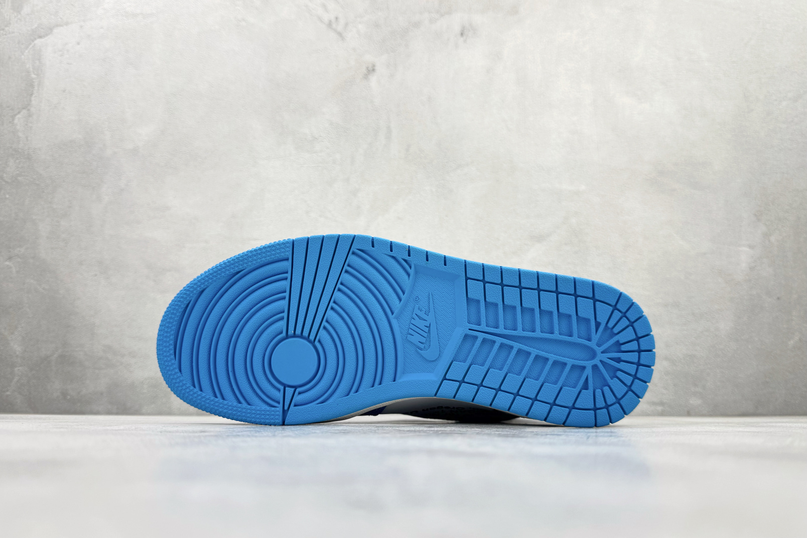 280 OFF-WHITE x Jordan Air Jordan 1 Retro High 联名款 北卡蓝 AQ0818-148