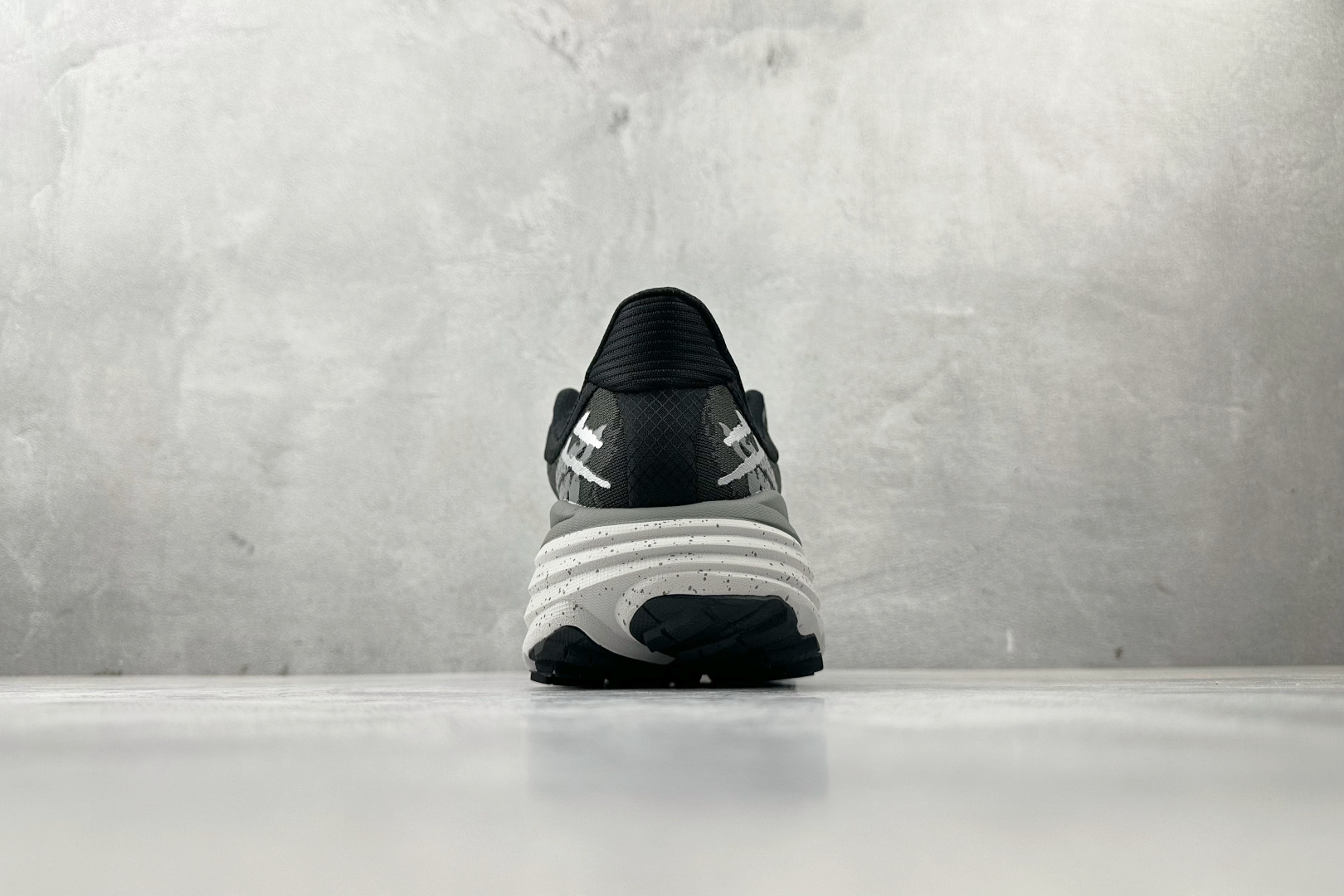 190 平台专供 HOKA ONE ONE Stins7 黑色 1141530-BCKT