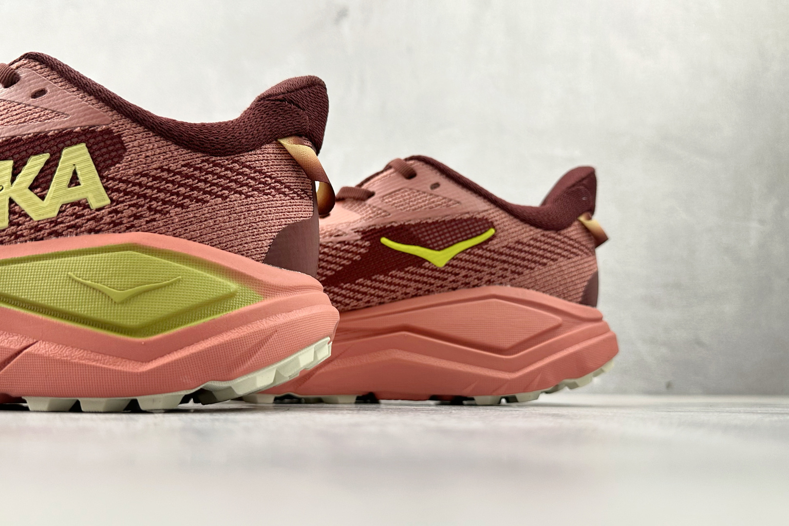 190 平台专供 HOKA ONE ONE Challenger 8 红色 1168717