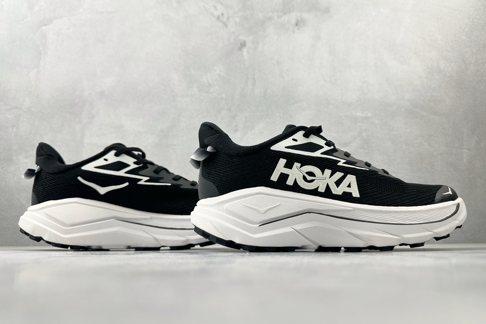 190 平台专供 HOKA ONE ONE Challenger 8 黑白 1168718-BWHT