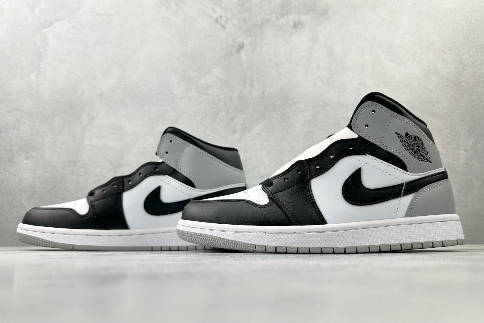 260 Jordan Air Jordan 1 黑白 DQ8426-101