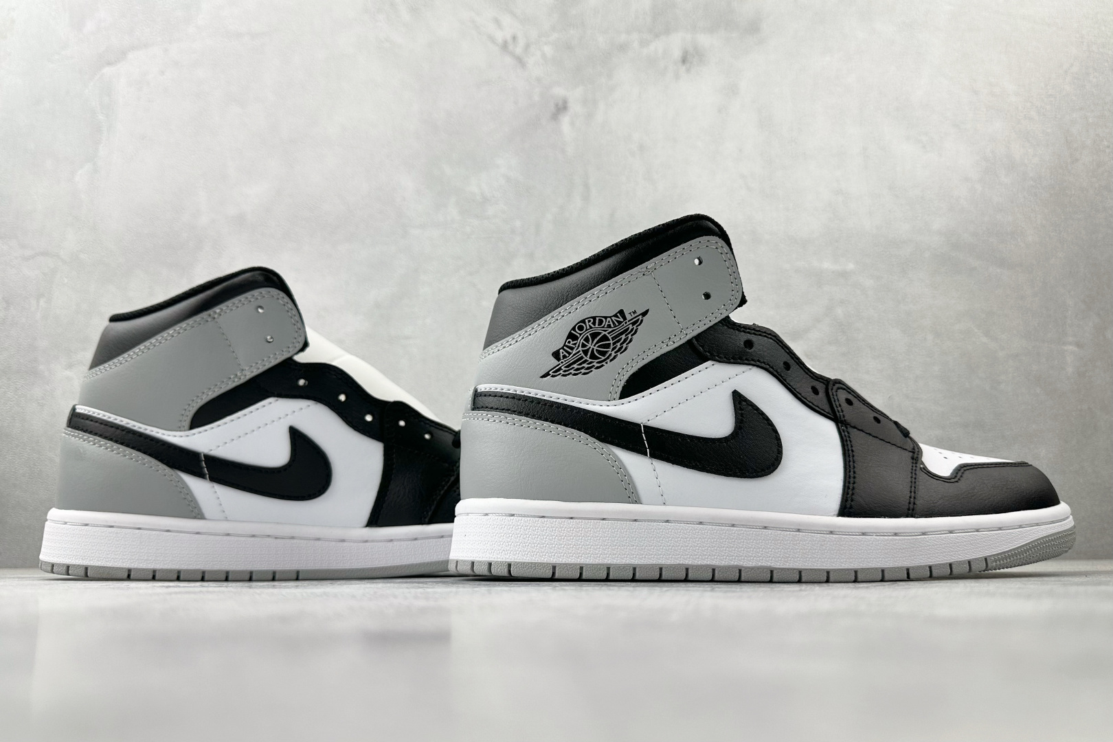 260 Jordan Air Jordan 1 黑白 DQ8426-101