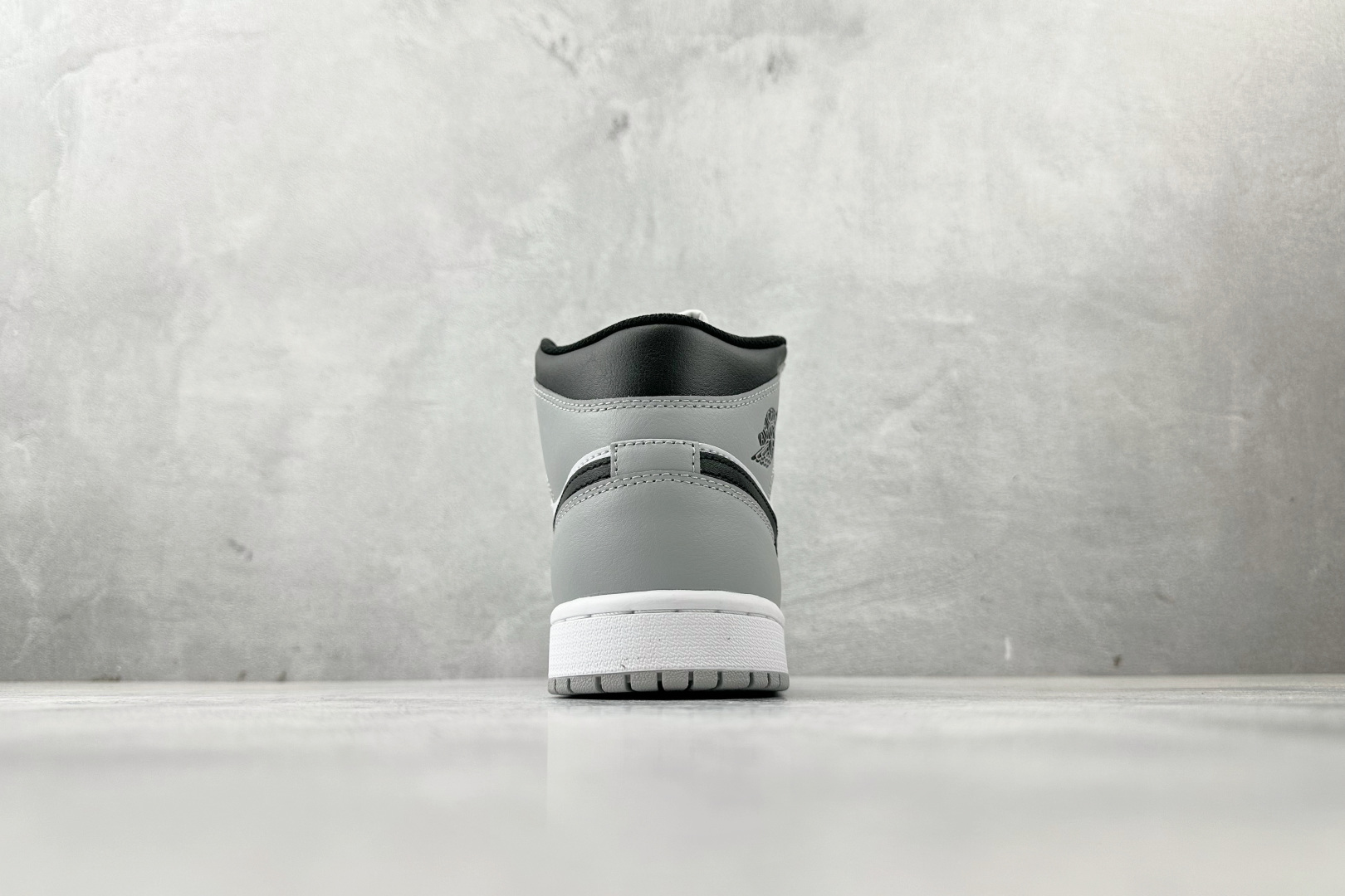 260 Jordan Air Jordan 1 黑白 DQ8426-101