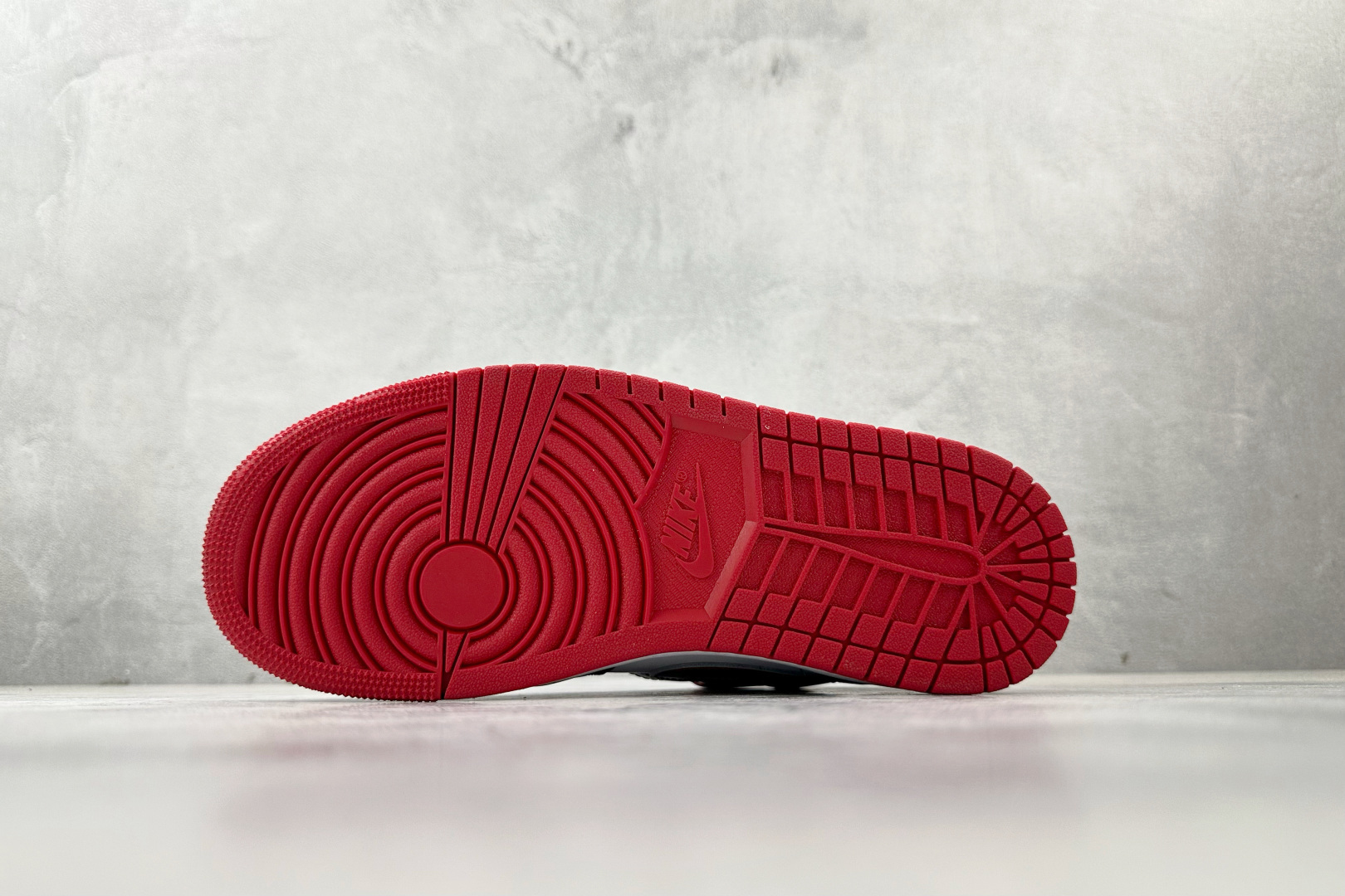 260 Jordan Air Jordan 1 黑红白 HV4091-006