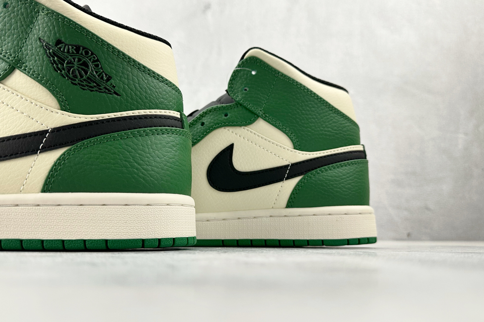 260 Jordan Air Jordan 1 白绿 852542-301