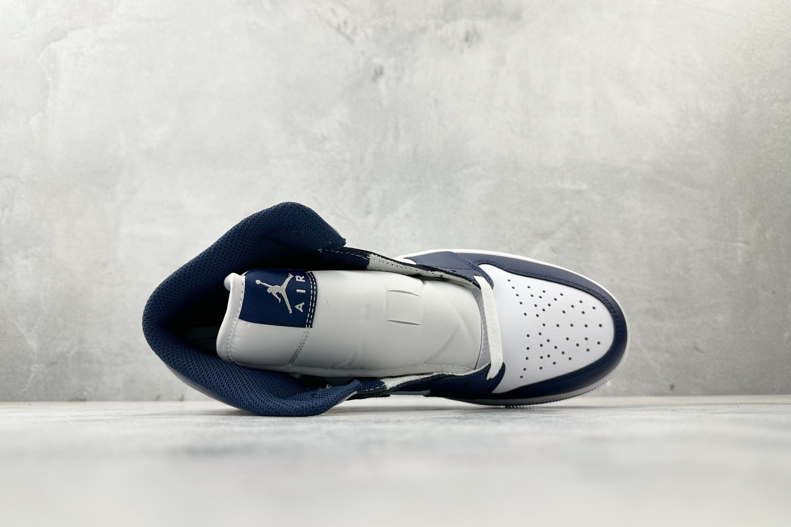 260 Jordan Air Jordan 1 白蓝 DQ8423-146