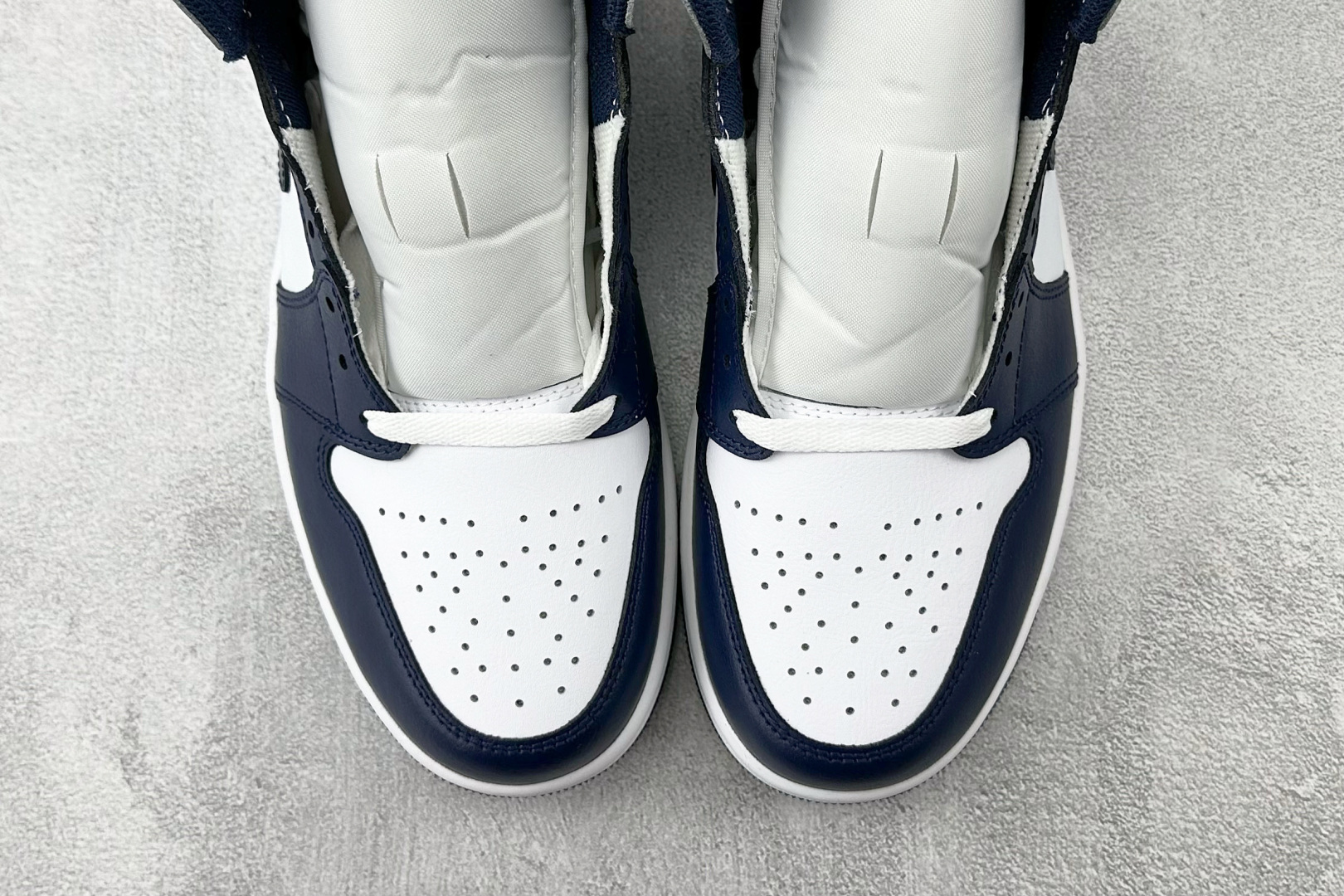 260 Jordan Air Jordan 1 白蓝 DQ8423-146