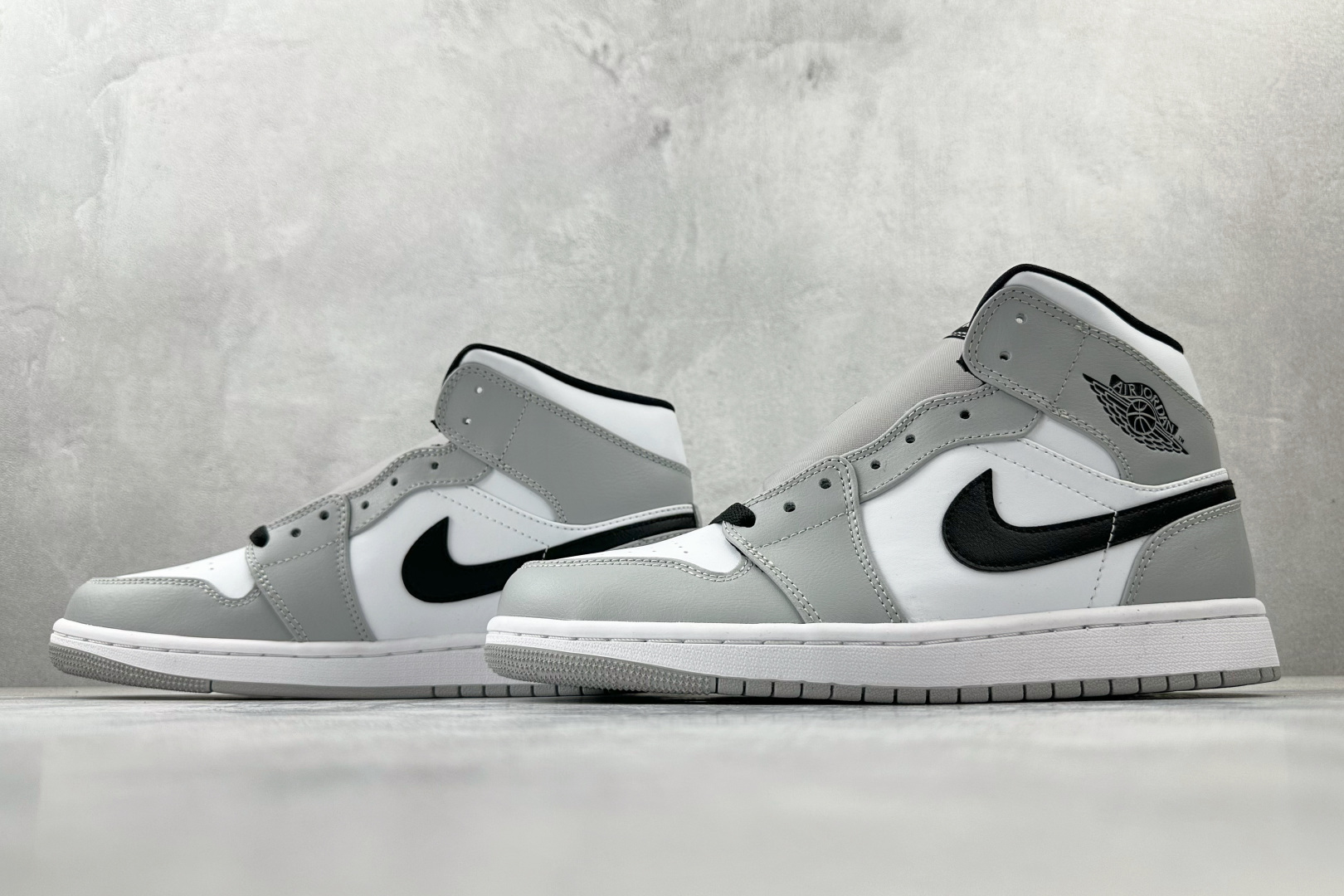 260 Jordan Air Jordan 1 烟灰 554725-092