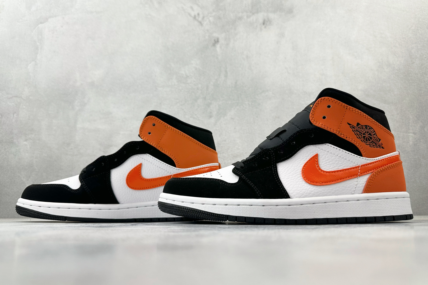 260 Jordan Air Jordan 1 白橙 554724-058