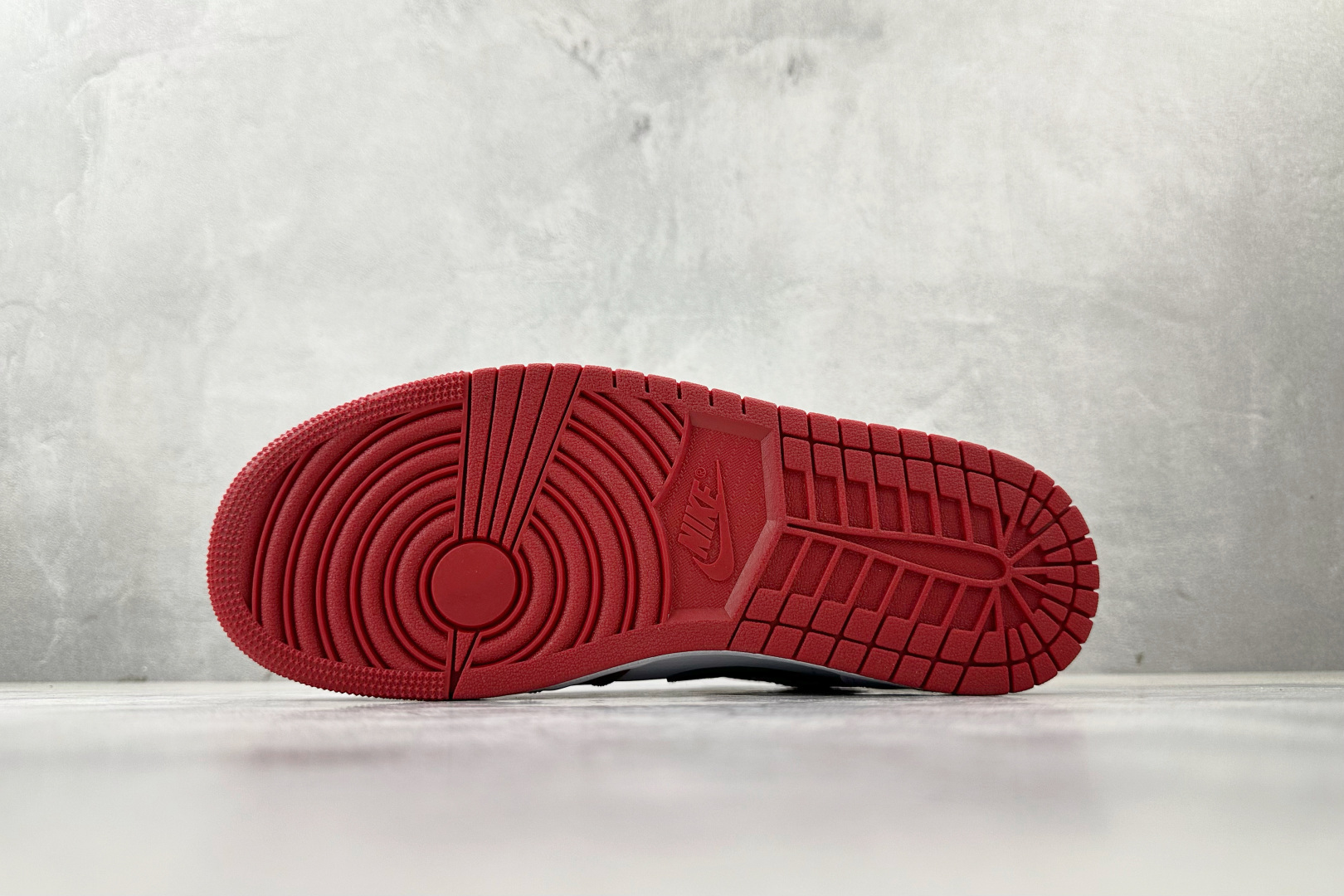 260 Jordan Air Jordan 1 白红 554725-173