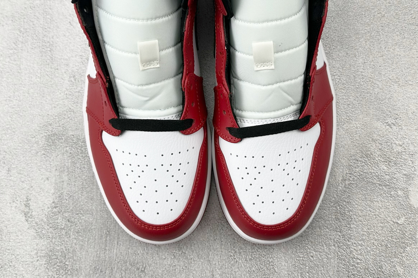 260 Jordan Air Jordan 1 白红 554725-173