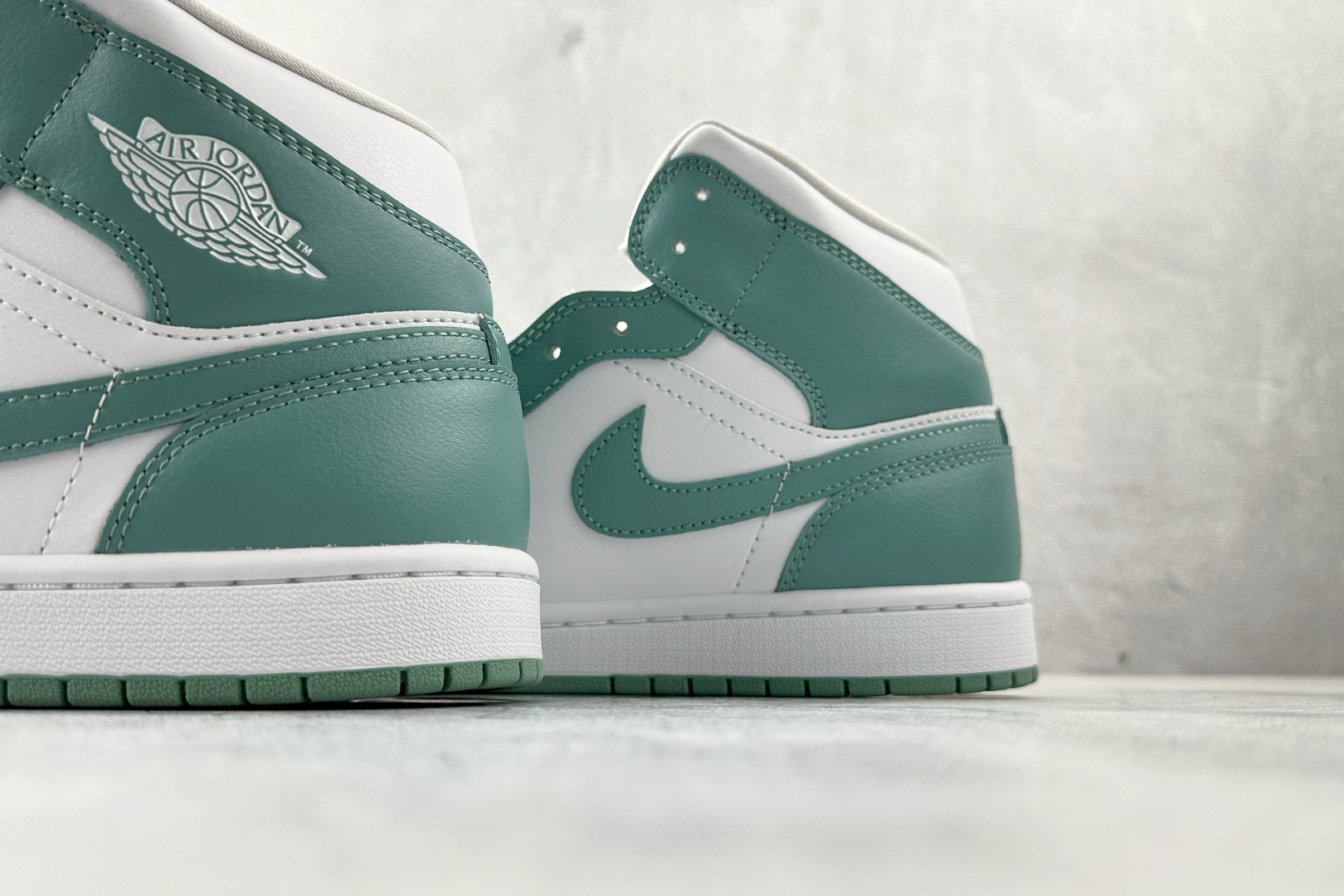 260 Jordan Air Jordan 1 白绿 BQ6472-138