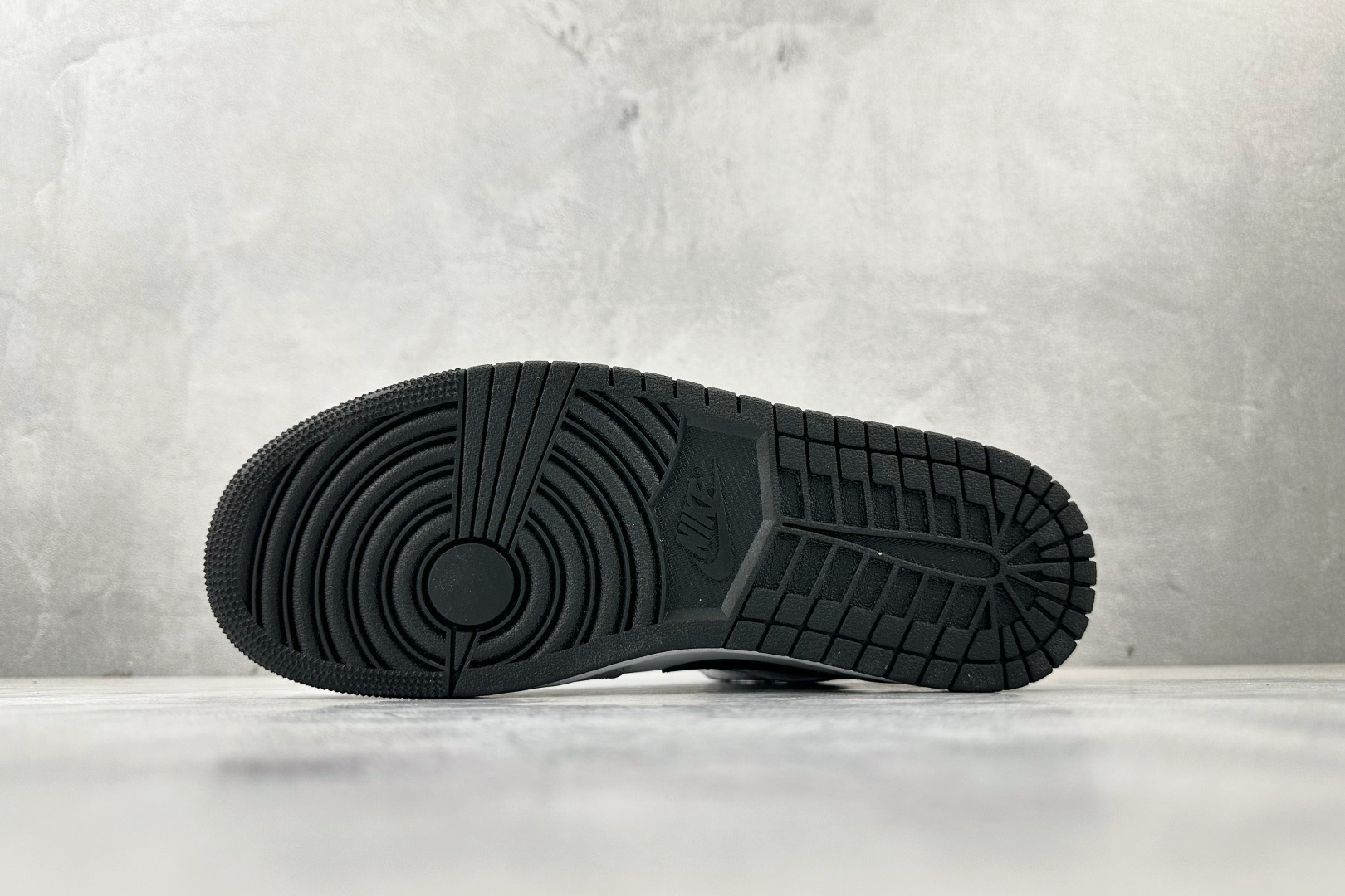 260 Jordan Air Jordan 1 烟灰 BQ6472-015