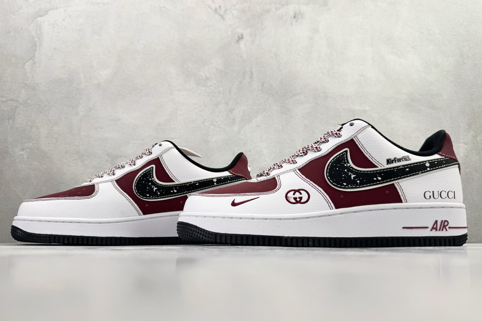260 Nike Air Force 1'07 LX 白红 KK1988-511
