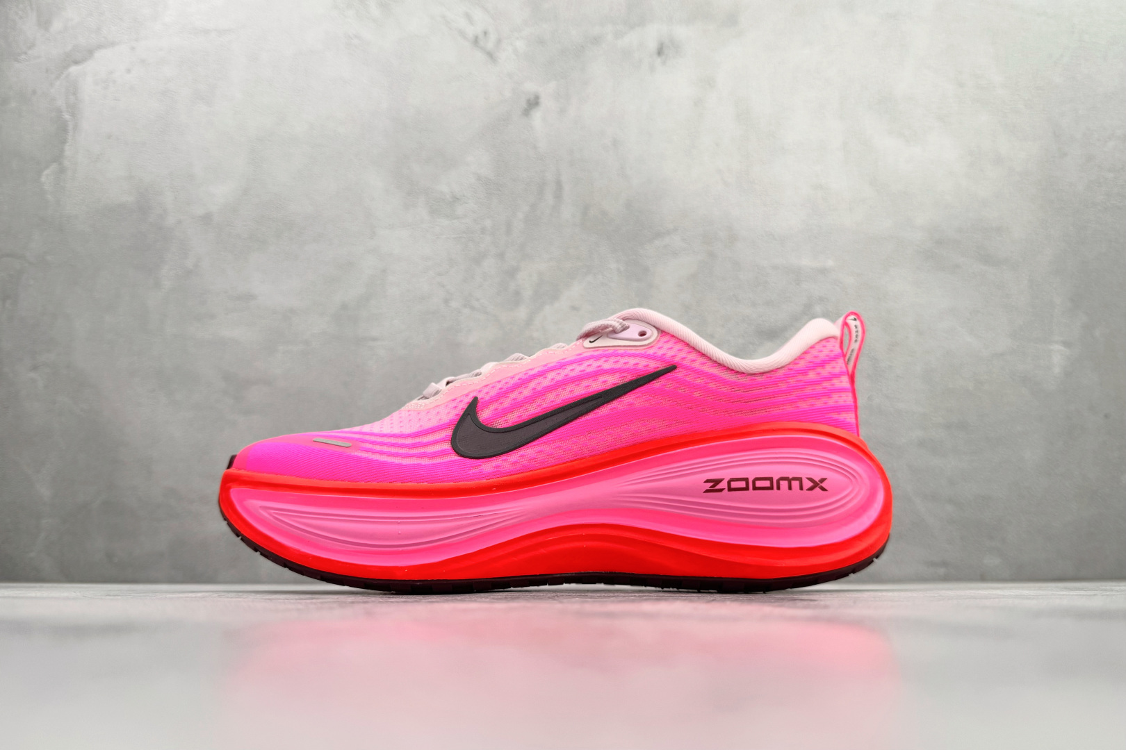 GT 全套数据私模 Nike Vomero Plus 粉色货号：HV8154-604尺码：36 36.5