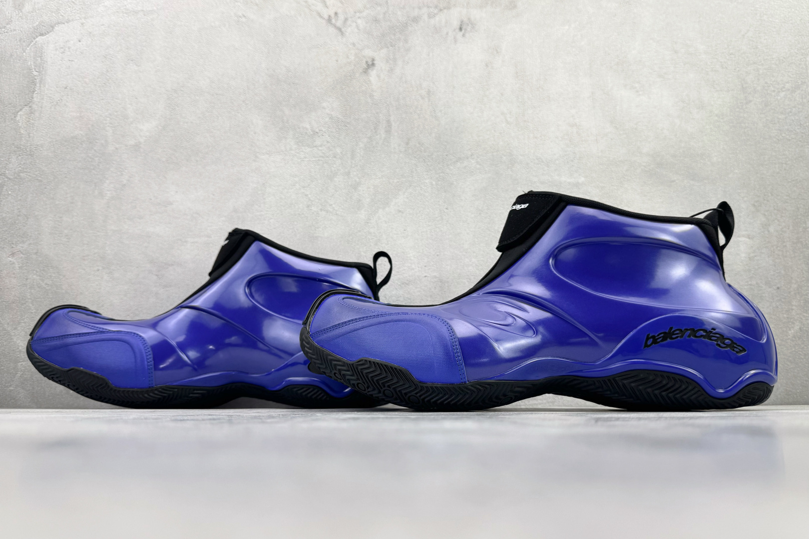 580 最新外贸批次 Balenciaga 巴黎世家 深蓝色 824909WBKBM