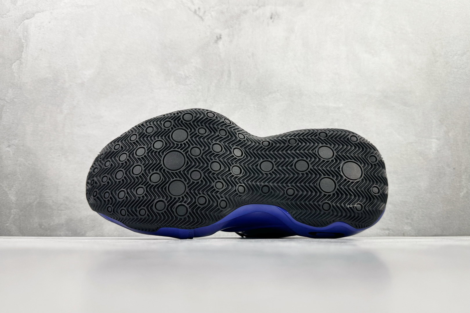 580 最新外贸批次 Balenciaga 巴黎世家 深蓝色 824909WBKBM