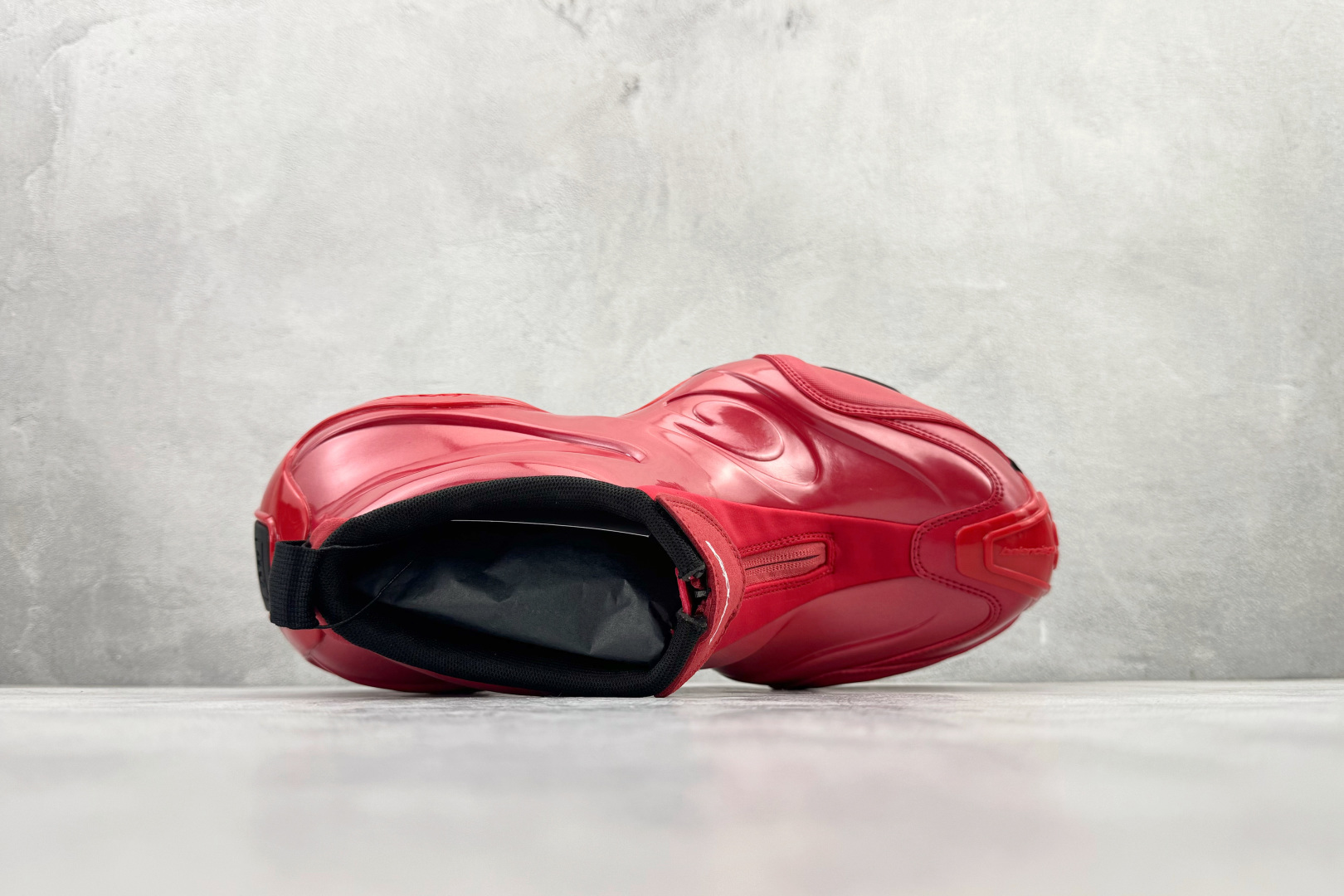 580 最新外贸批次 Balenciaga 巴黎世家 红色 824909WBKBM