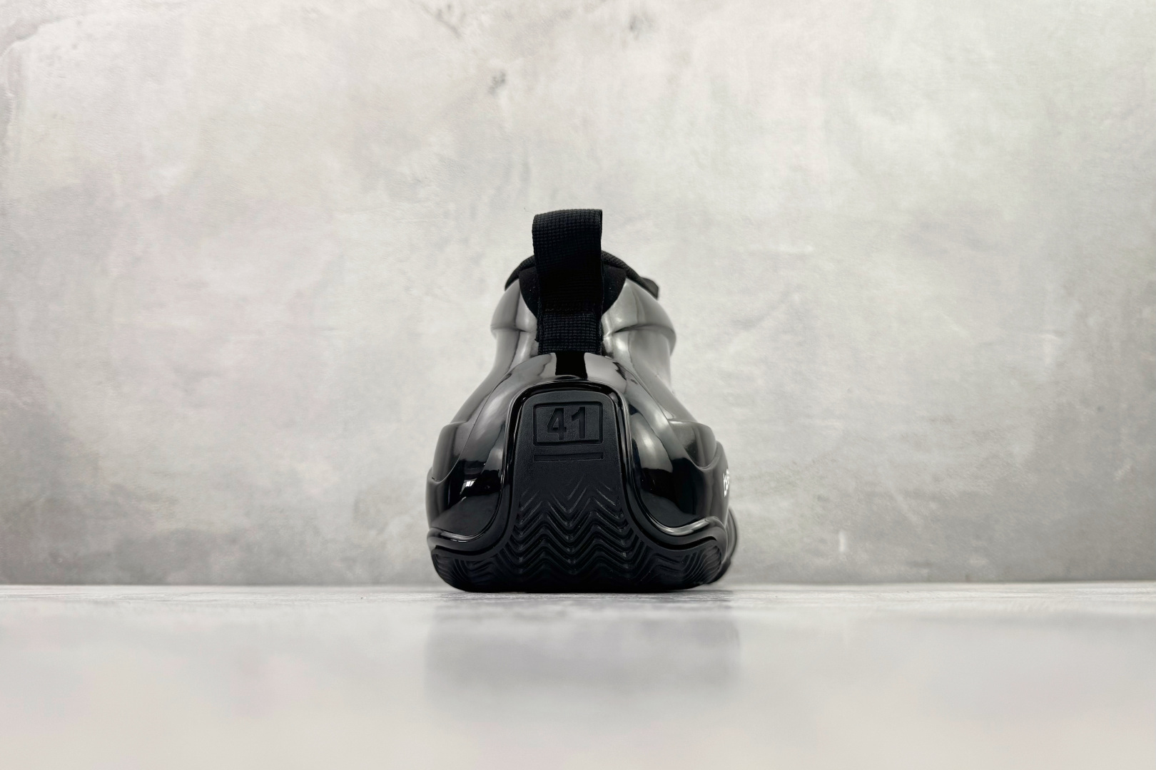 580 最新外贸批次 Balenciaga 巴黎世家 黑色 824909WBKBM