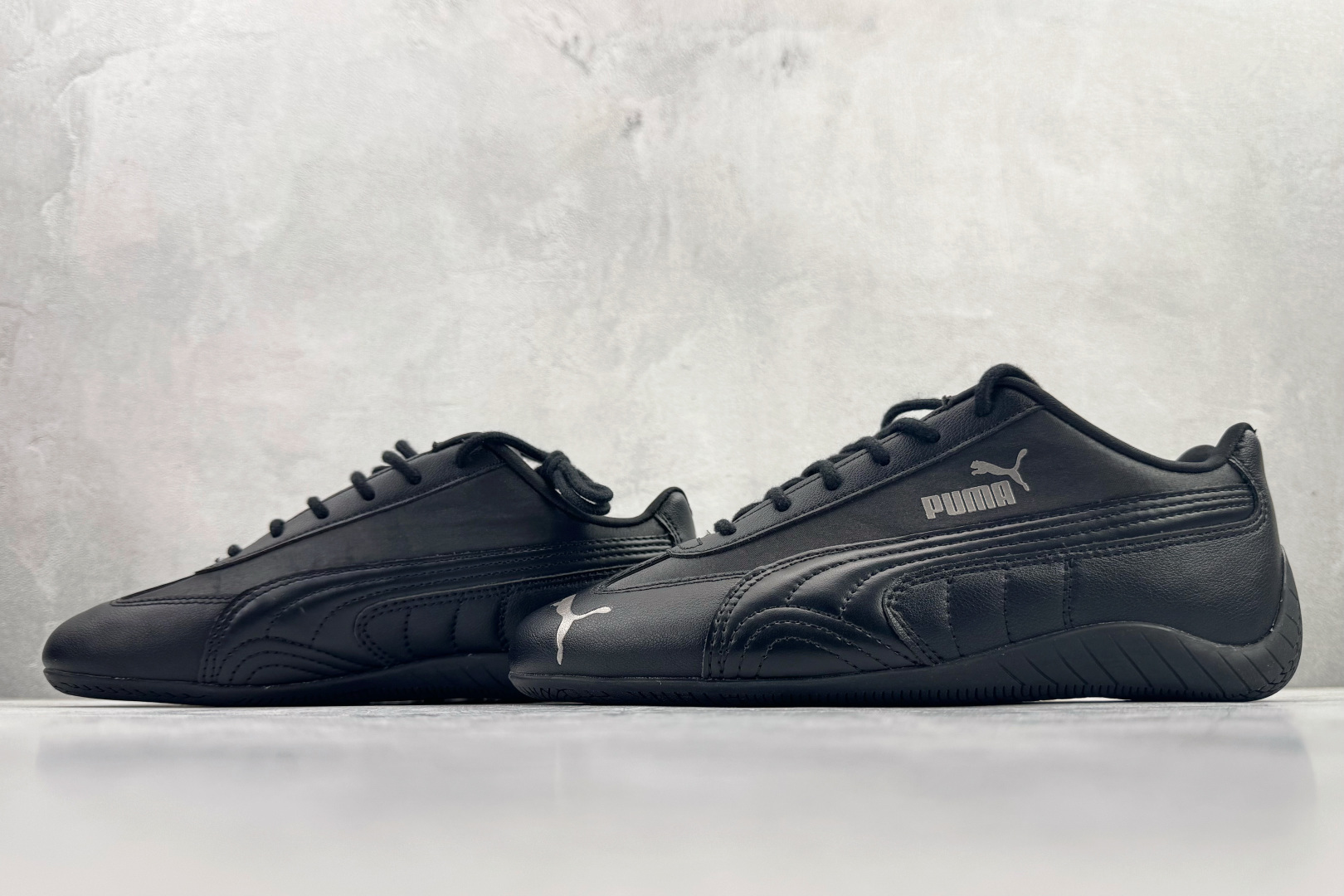 160 赛车鞋 PUMA彪马 speedcat Femme 黑色 405835-02