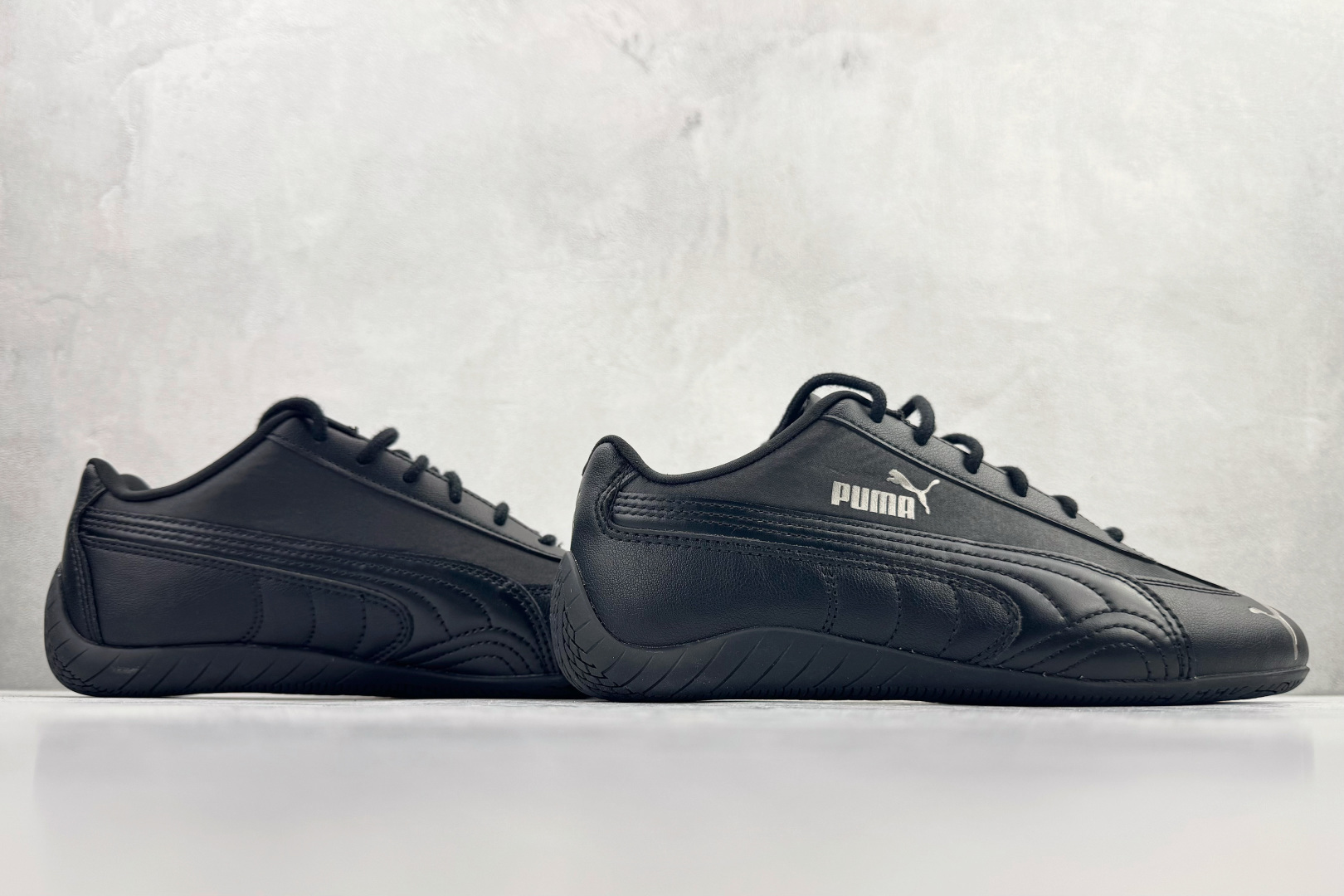 160 赛车鞋 PUMA彪马 speedcat Femme 黑色 405835-02