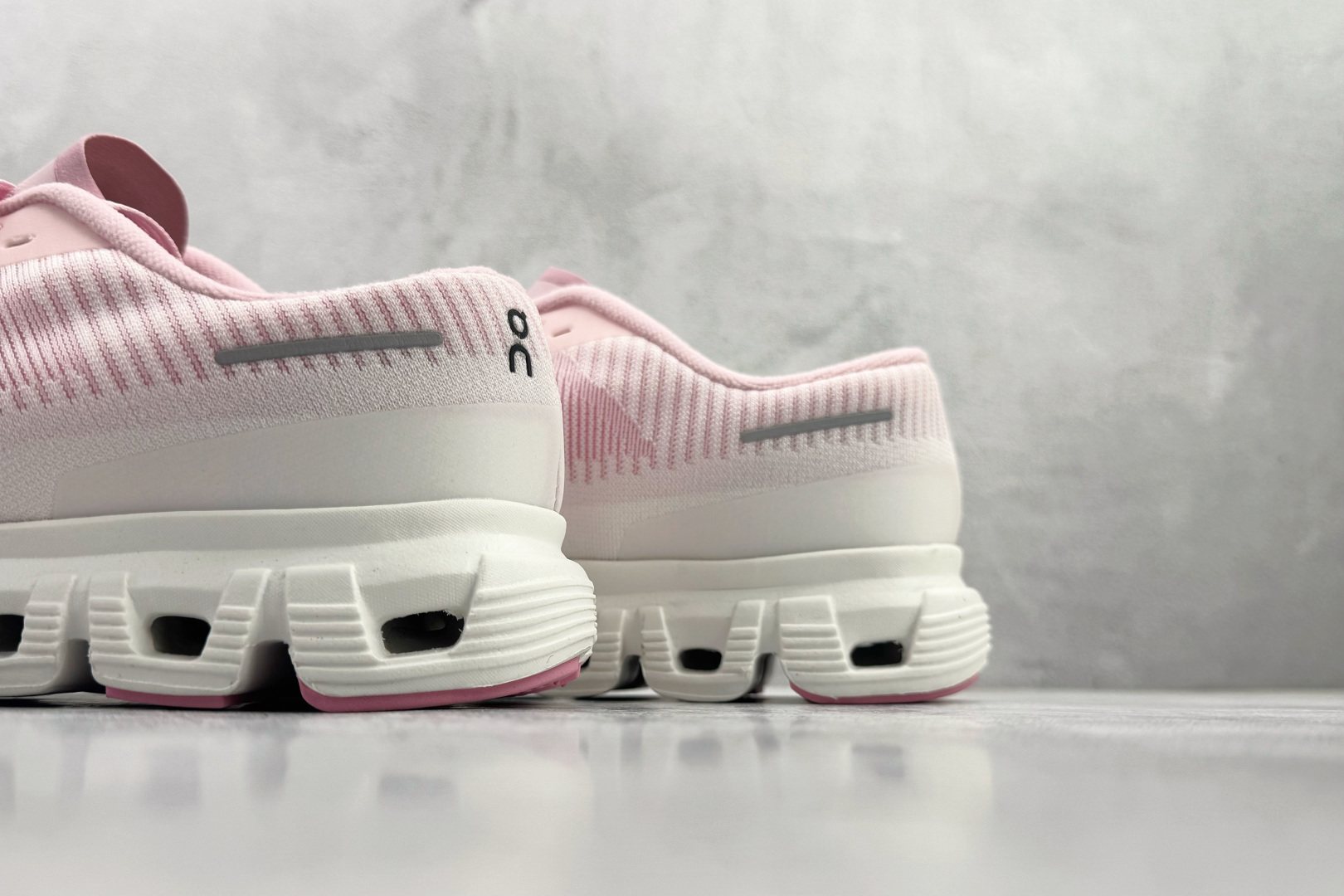 180 On昂跑 Cloud 6 Push 粉绿 3MF10044129