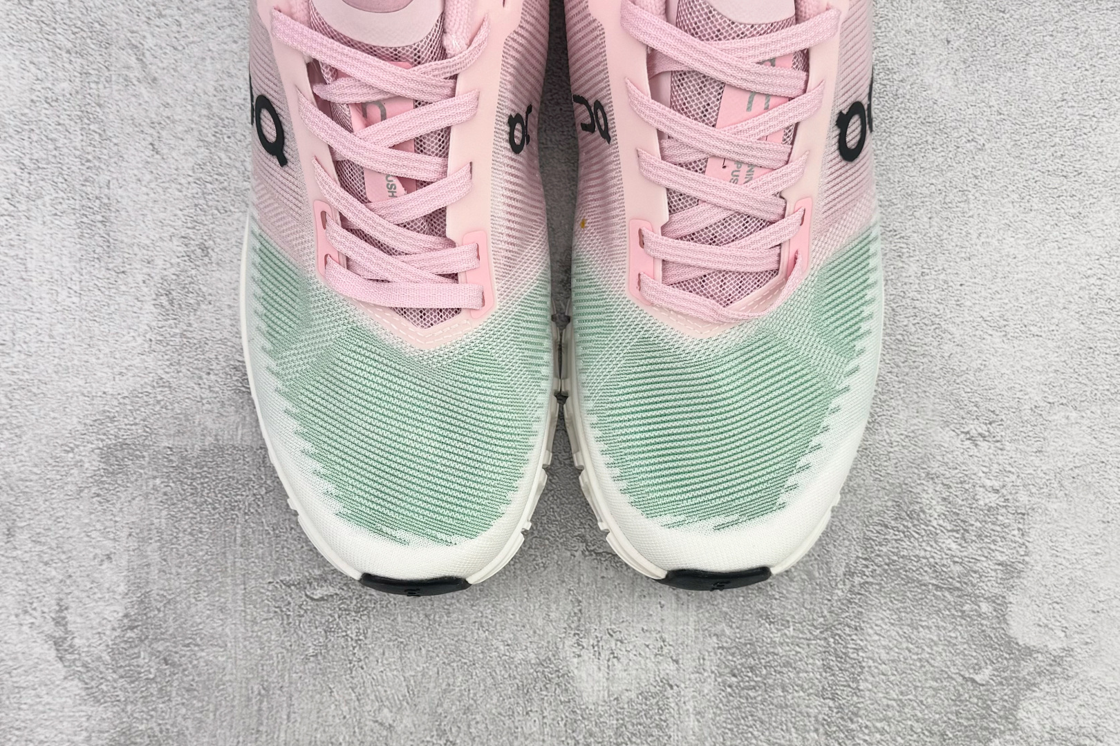 180 On昂跑 Cloud 6 Push 粉绿 3MF10044129