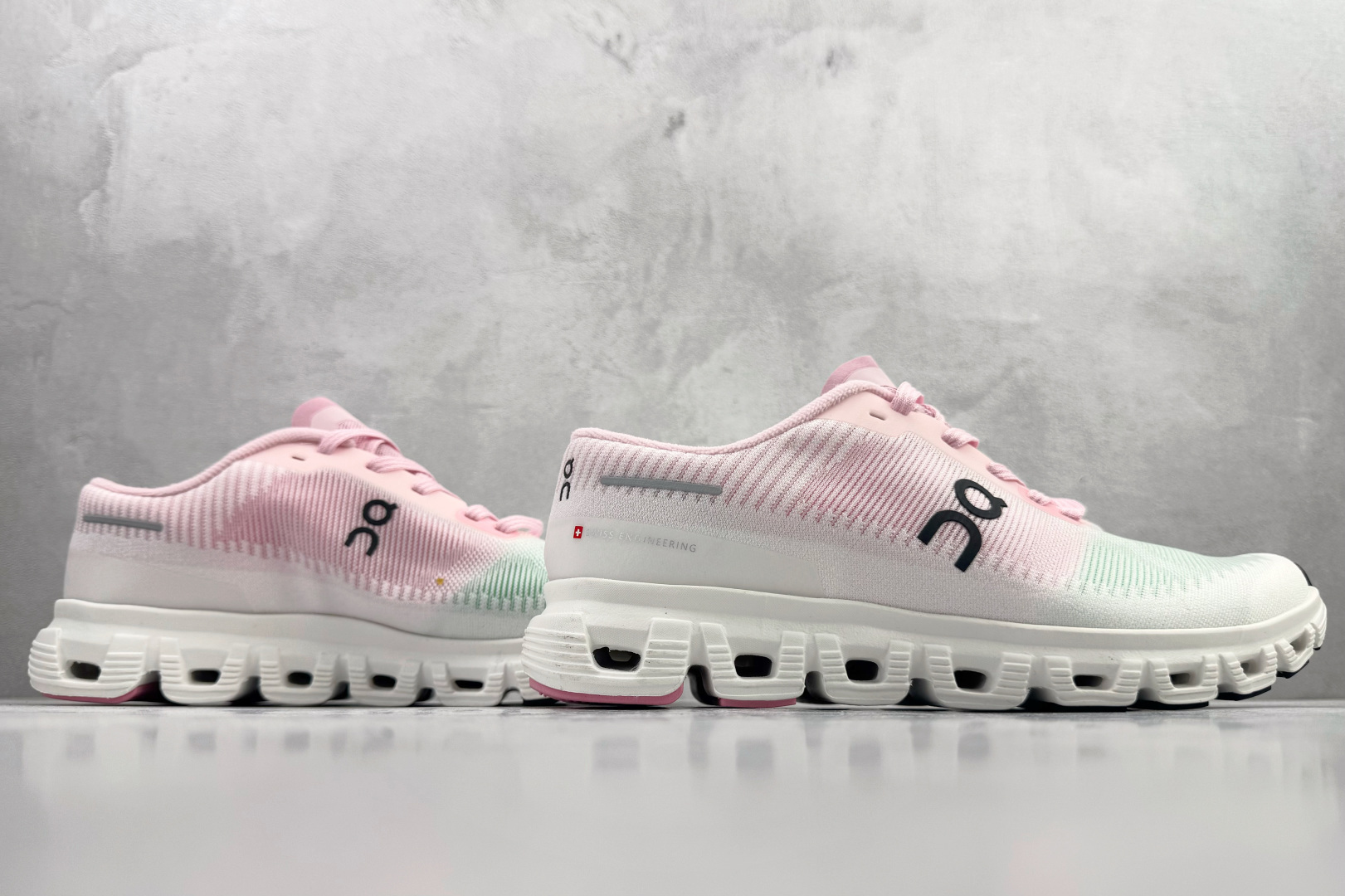 180 On昂跑 Cloud 6 Push 粉绿 3MF10044129