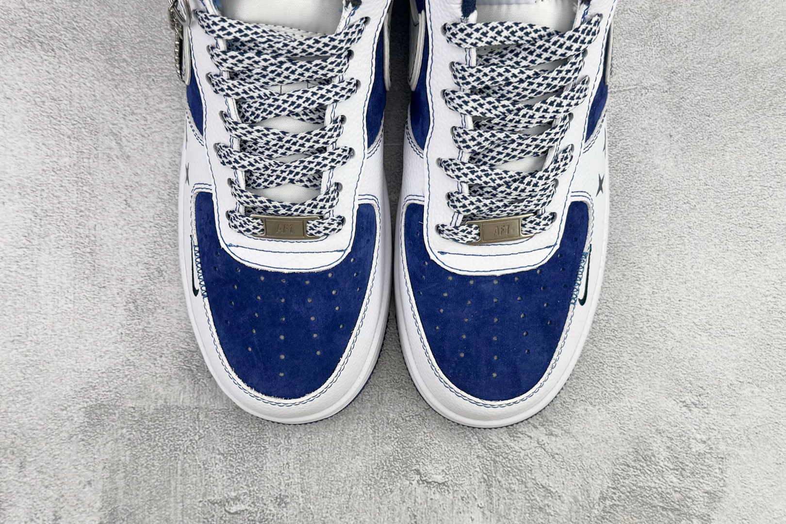 260 Nike Air Force 1'07 LX 白蓝 XZ6188-187