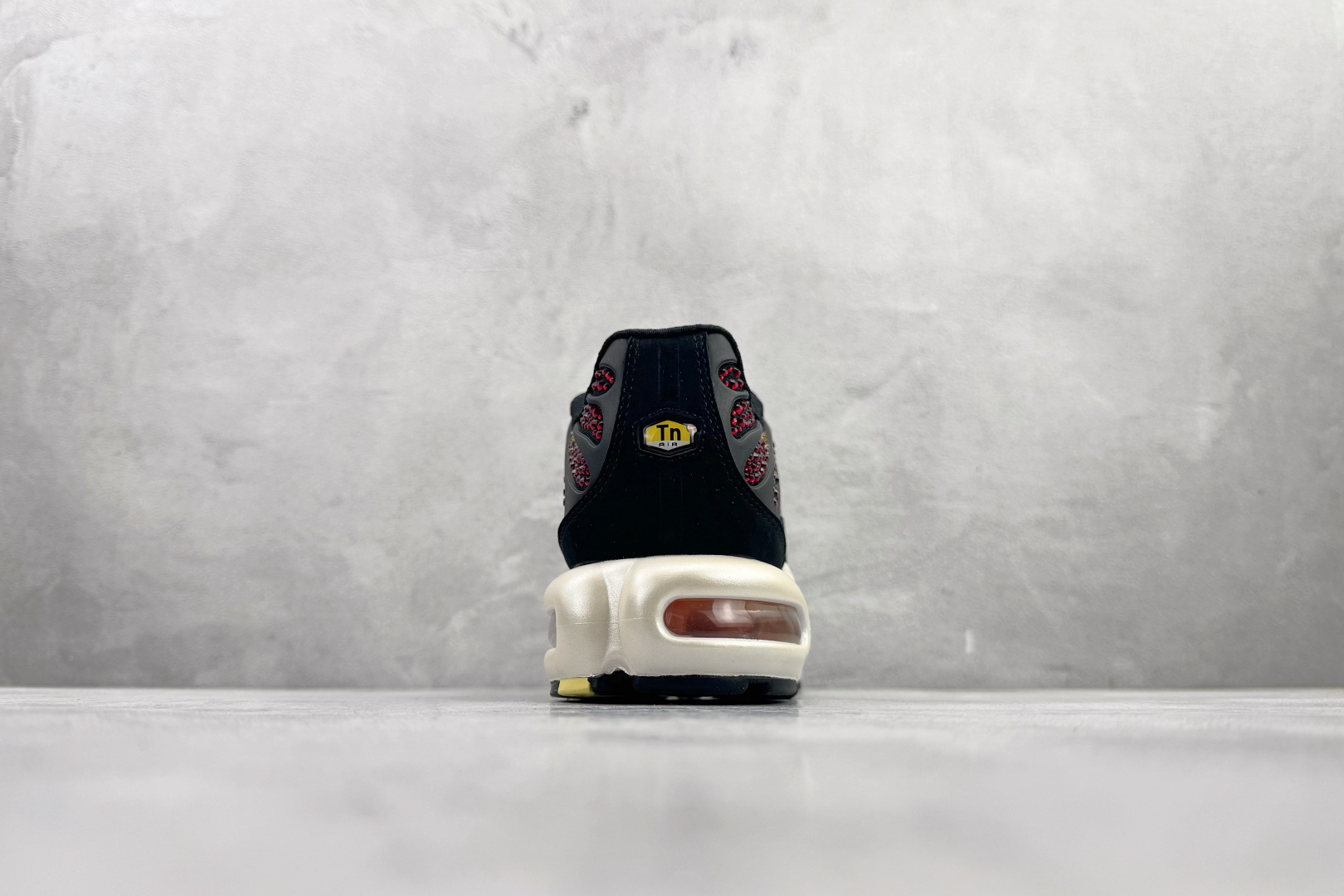 460 Swarovski/施华洛世奇 x Nike Air Max Plus 黑色 FZ9042-001