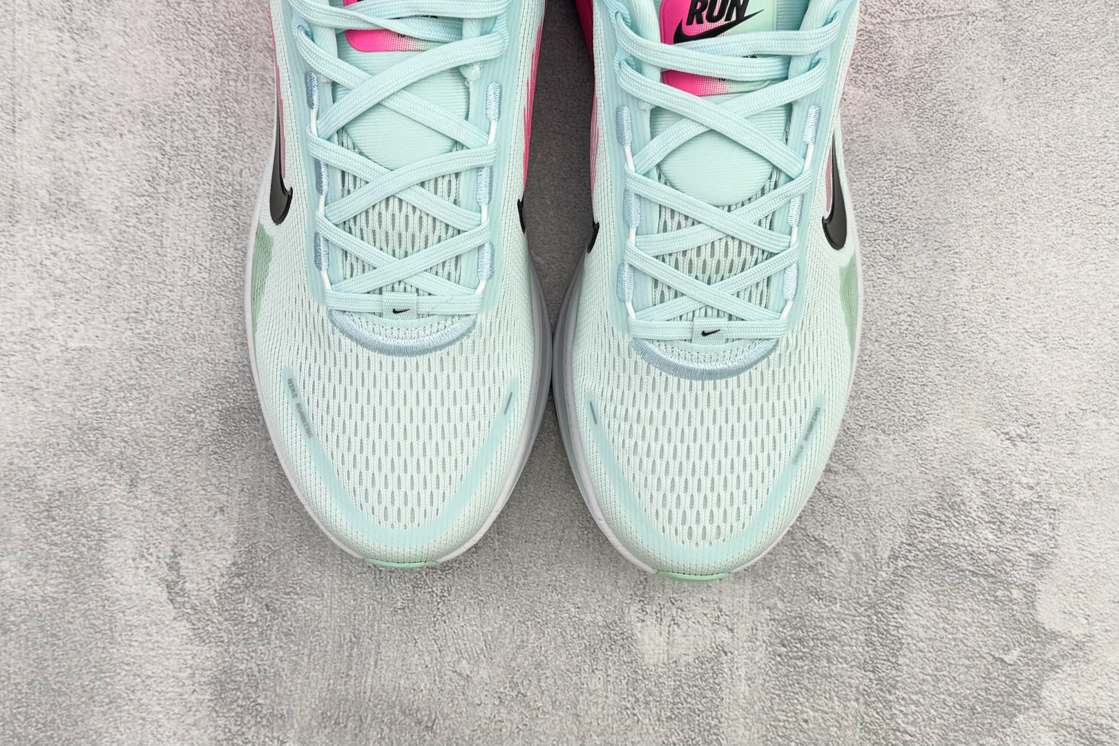 190 全套数据私模 Nike Vomero 18 冰川蓝 HM6803-403