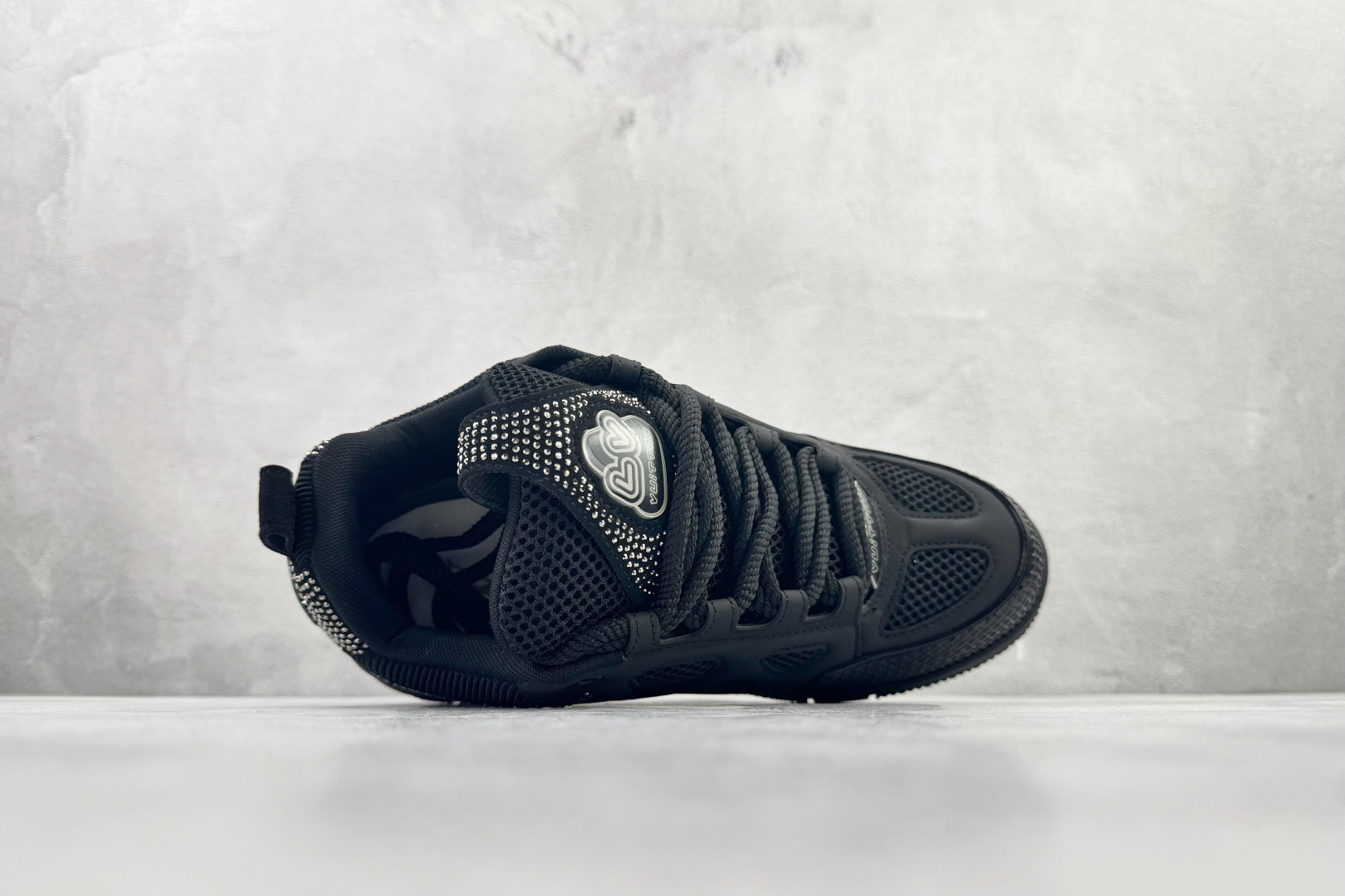 270 LOUIS VUITTSkate 黑色 1ADHHI