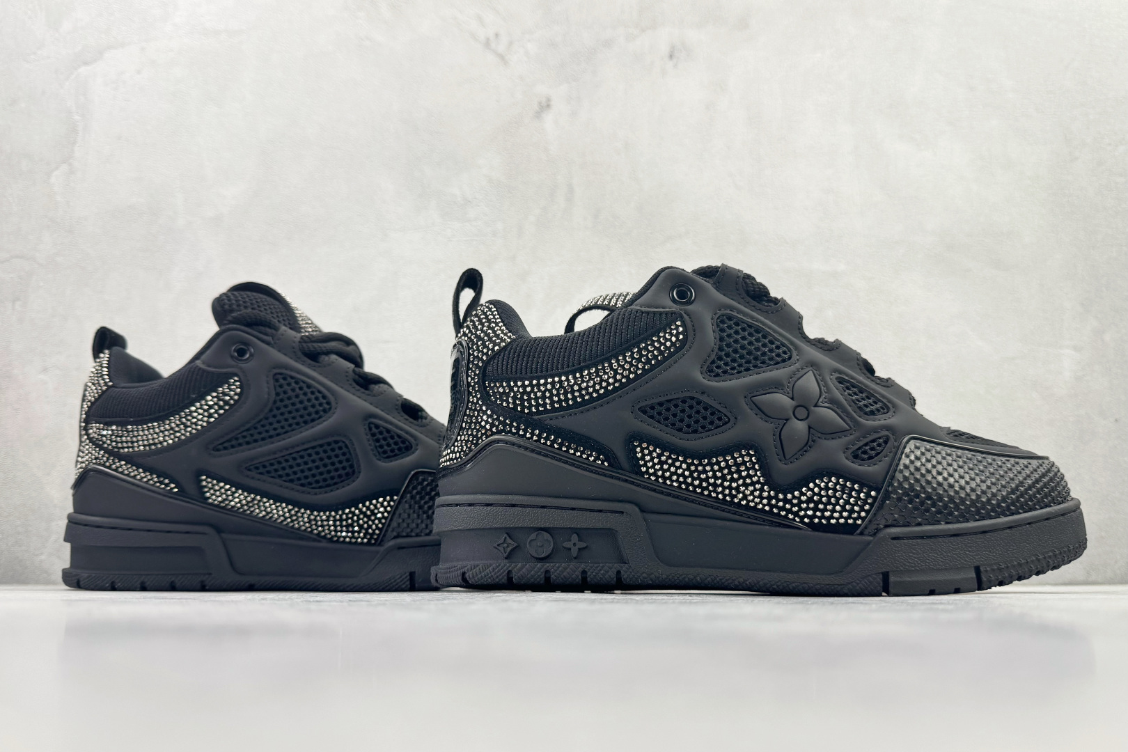 270 LOUIS VUITTSkate 黑色 1ADHHI