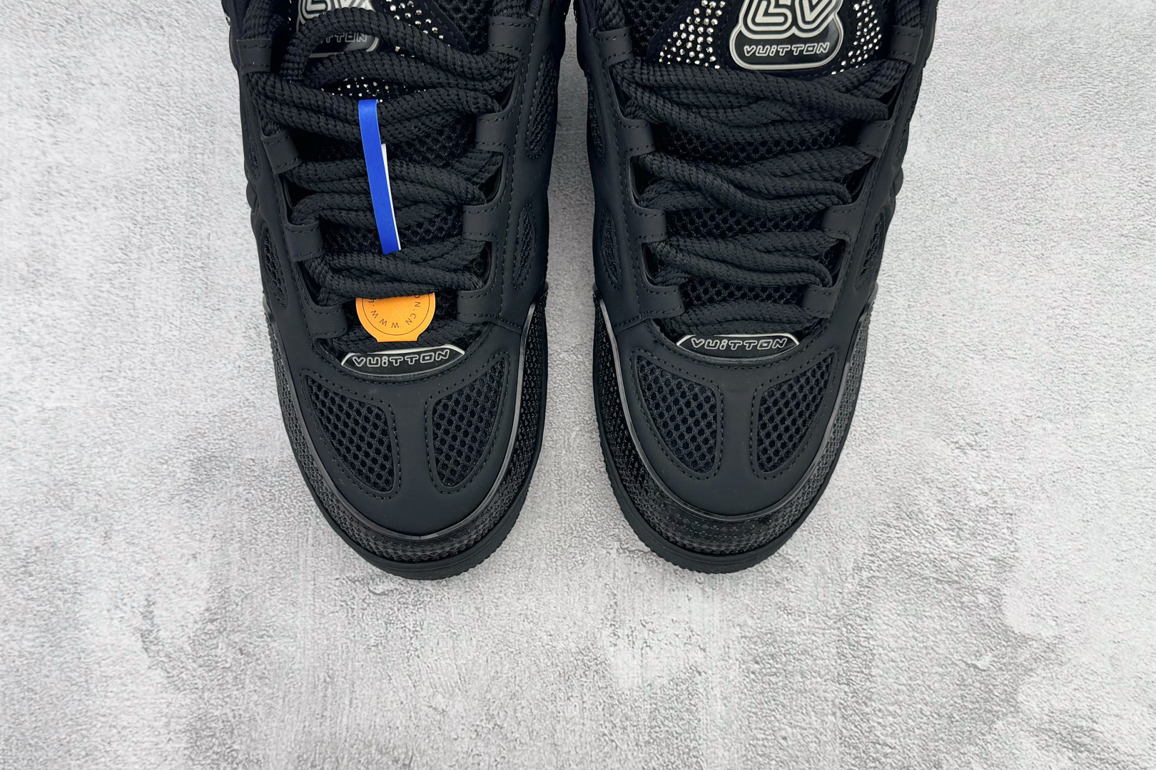 270 LOUIS VUITTSkate 黑色 1ADHHI