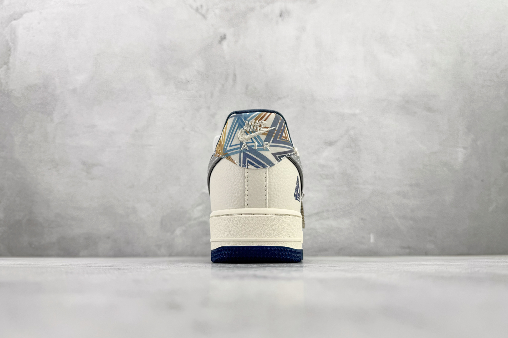 260 Nike Air Force 1 Low PALACE “JUDOIT” 米蓝 XL1979-122