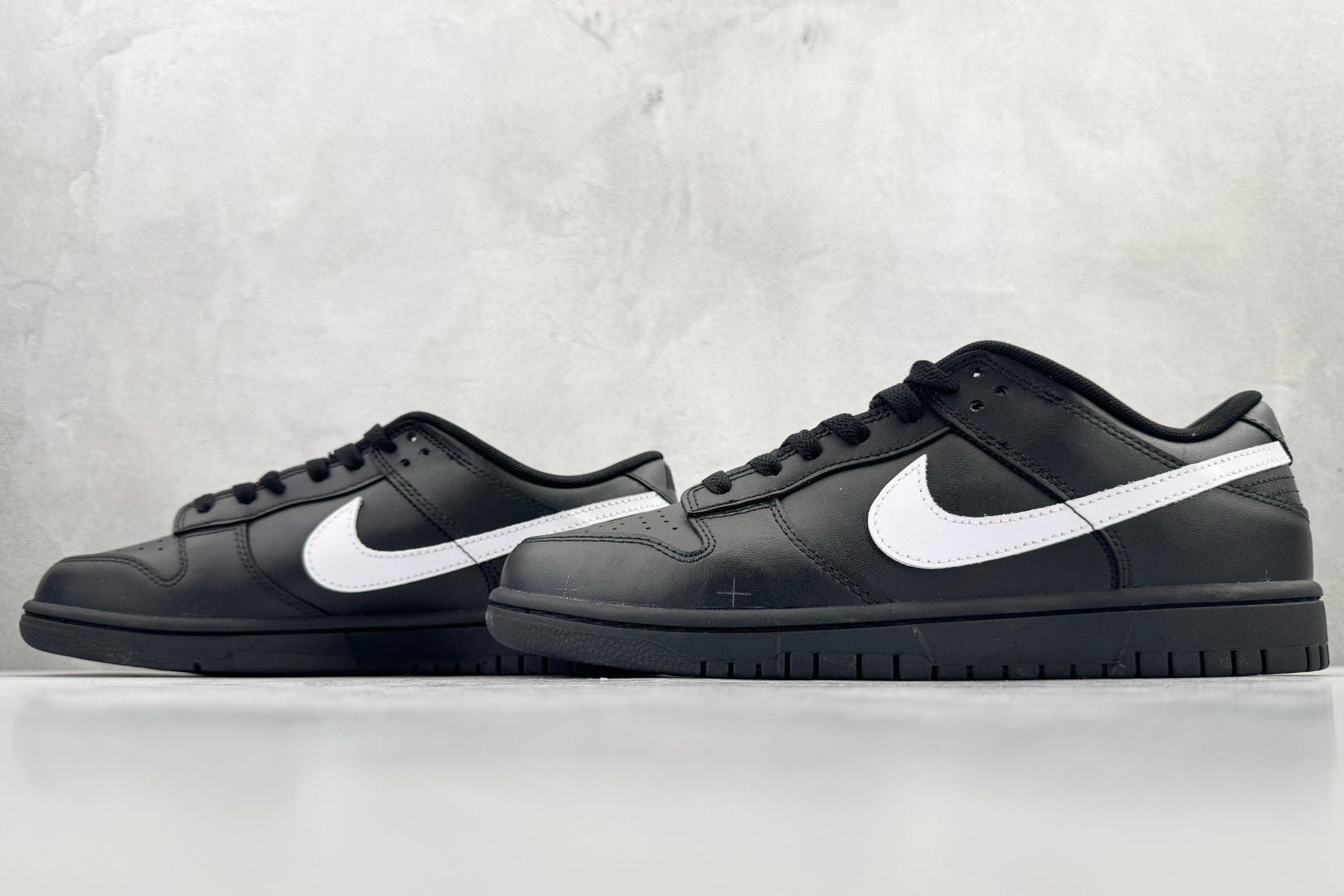 220 Nike Dunk Low Retro 黑白 IO7606-010