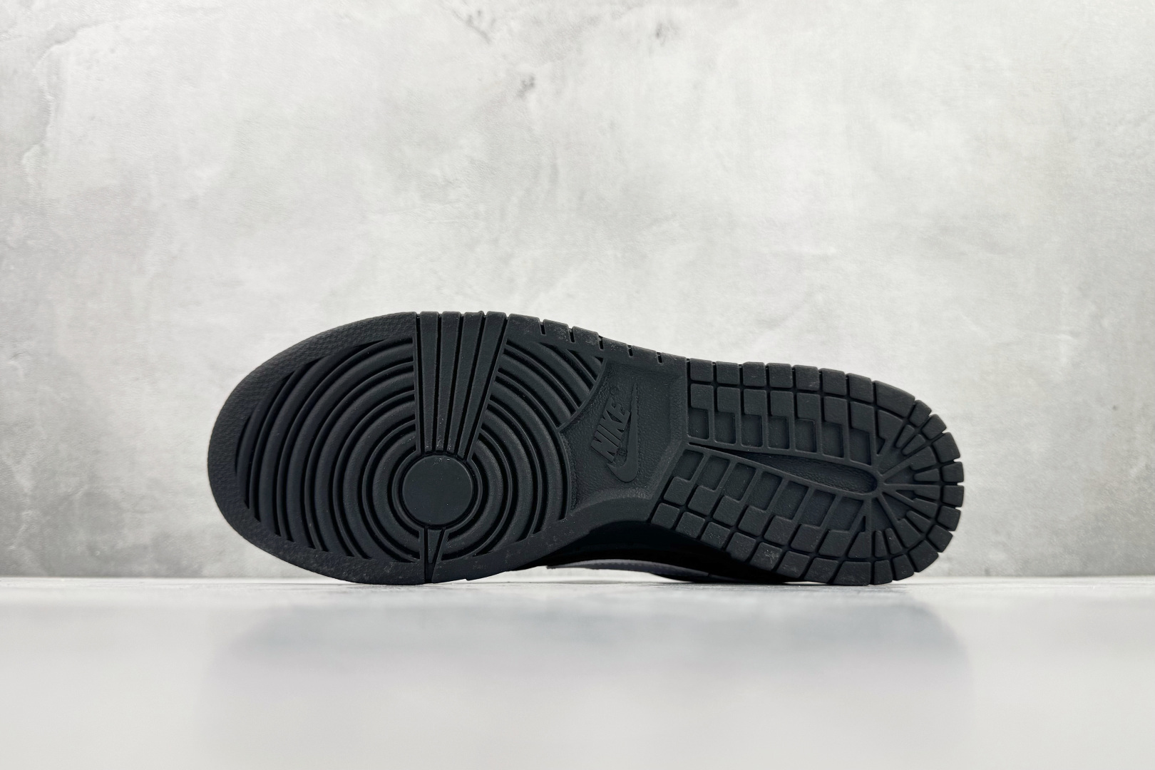 220 Nike Dunk Low Retro 黑白 IO7606-010