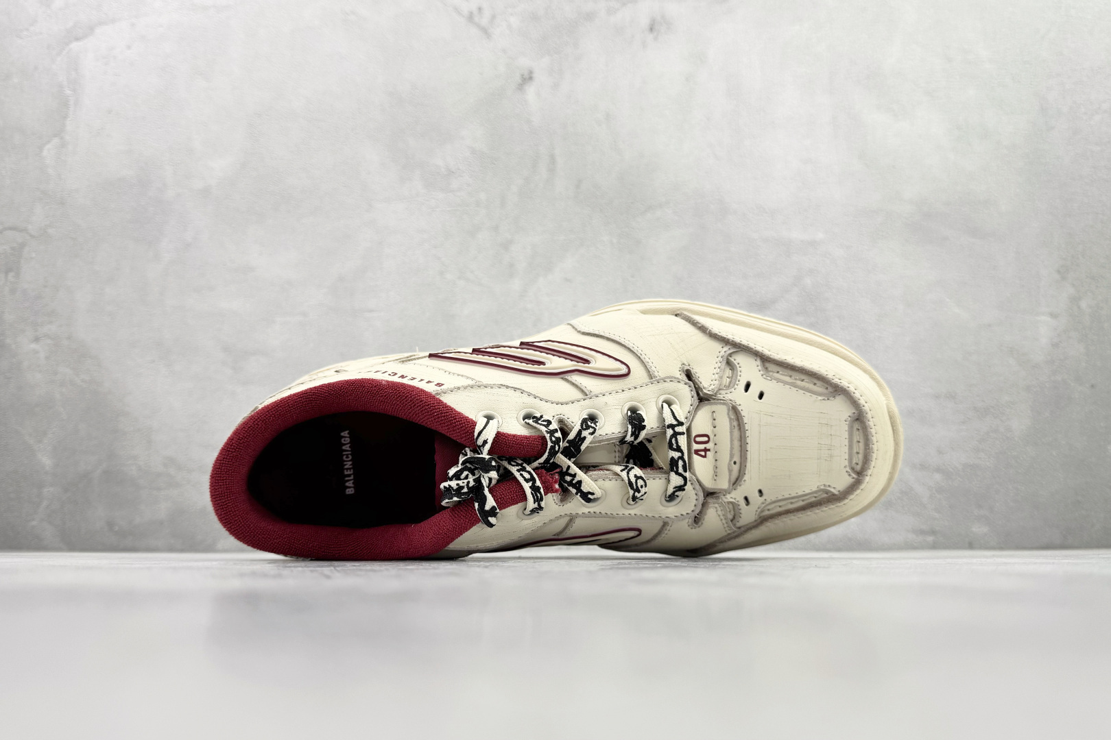 390 全新工厂开发 Balenciaga巴黎世家 Hamptons Worn-Out 米红 841763WCURS